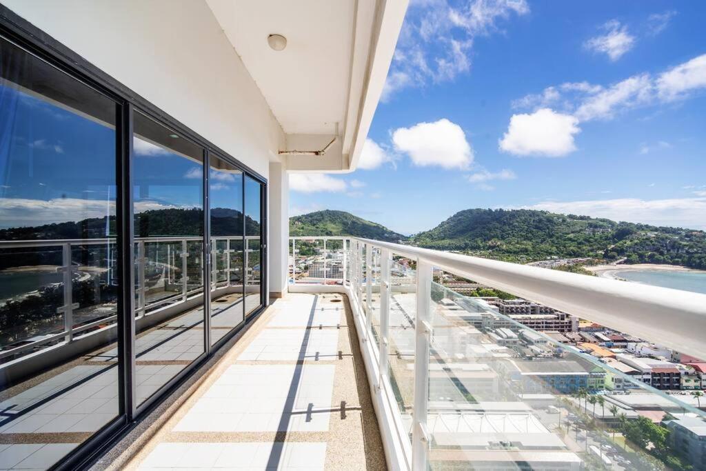 Tower Superior Seaview 3br- 2302 Patong