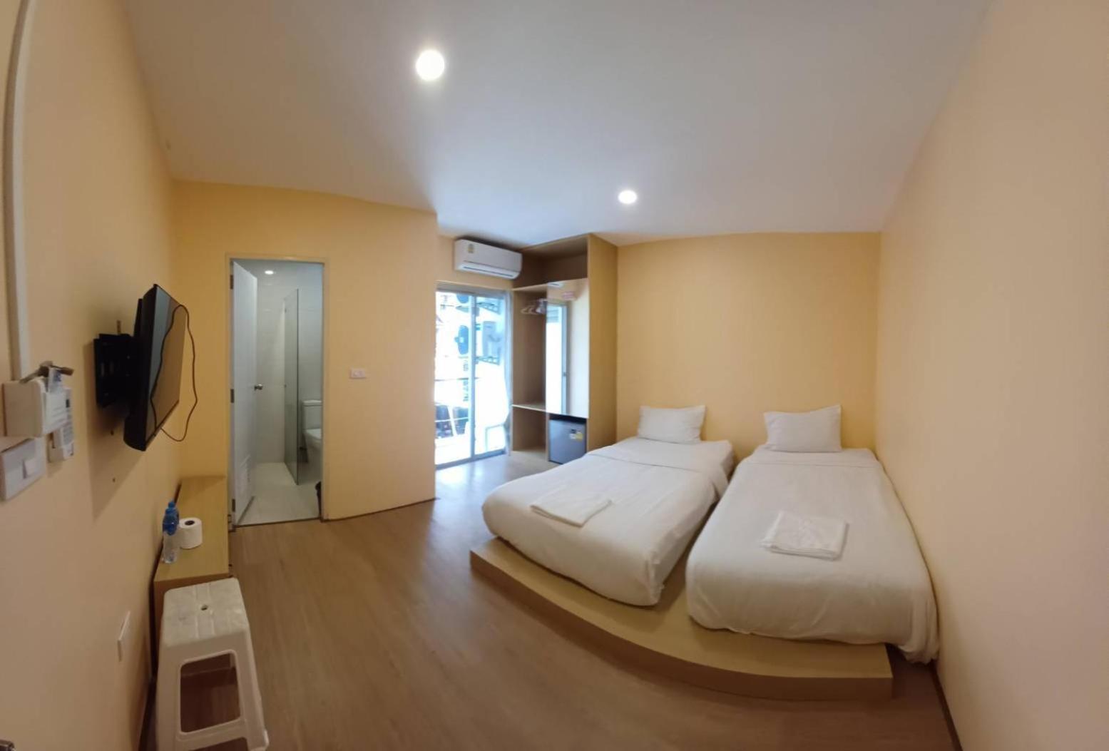 Lucky Seven Apartment