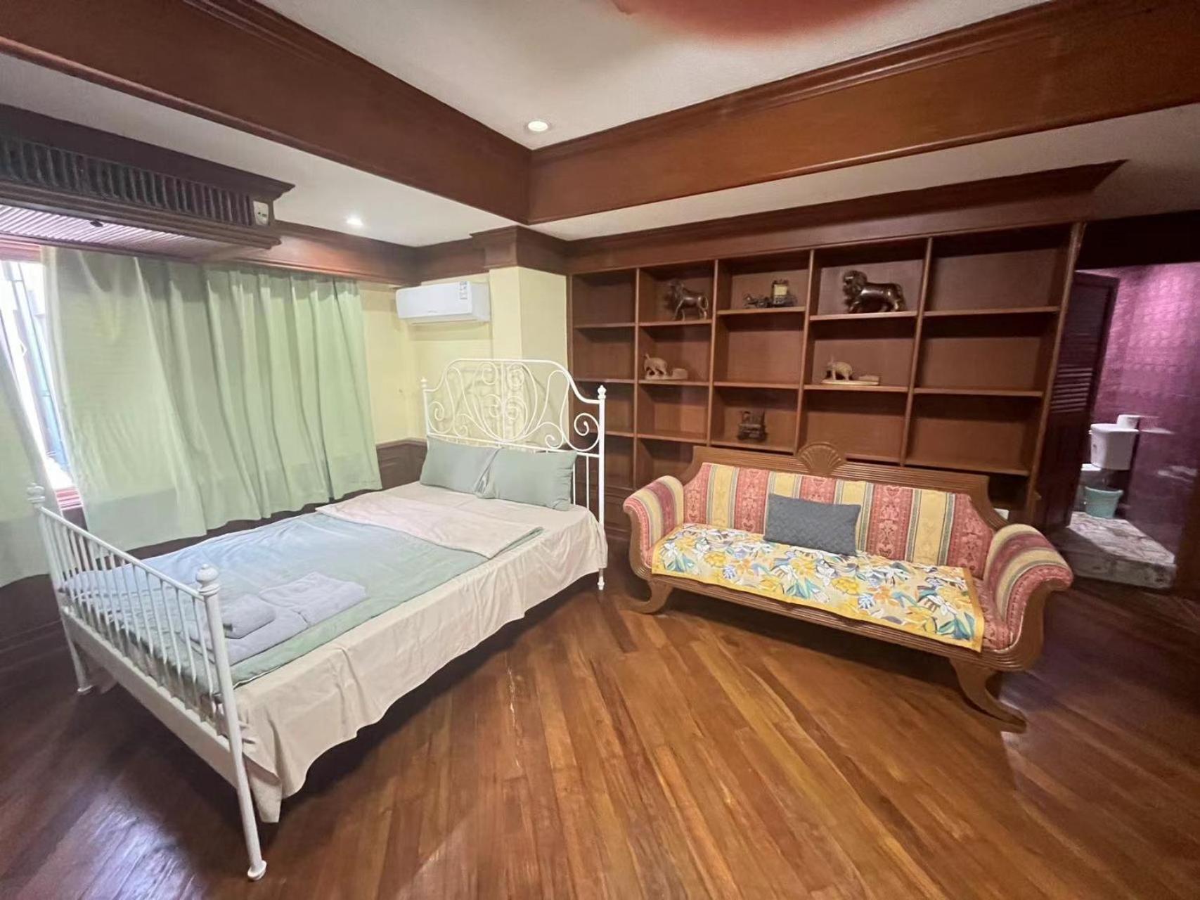 Aparthotel Zj House