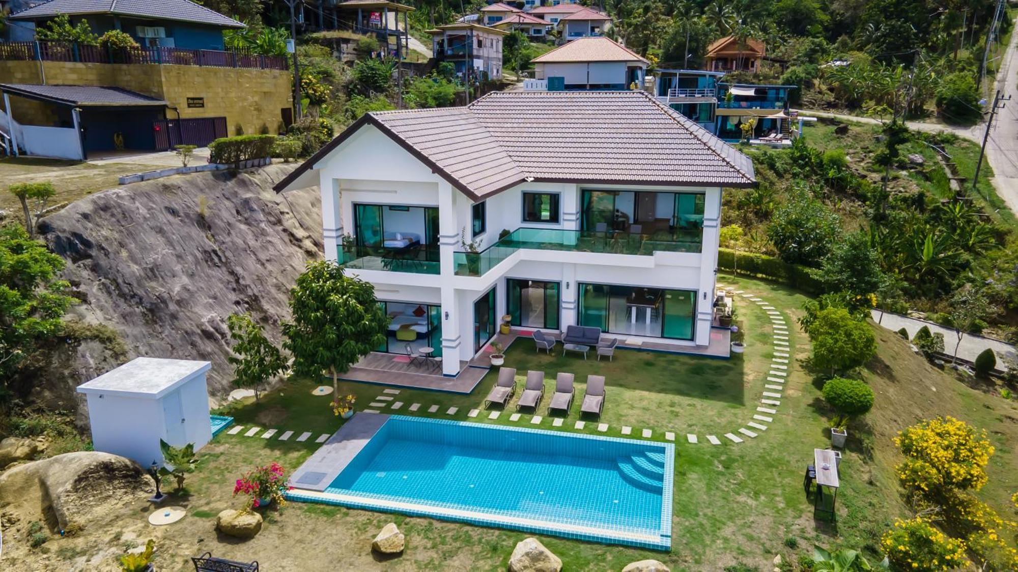 Horizon: Coastal Charm *