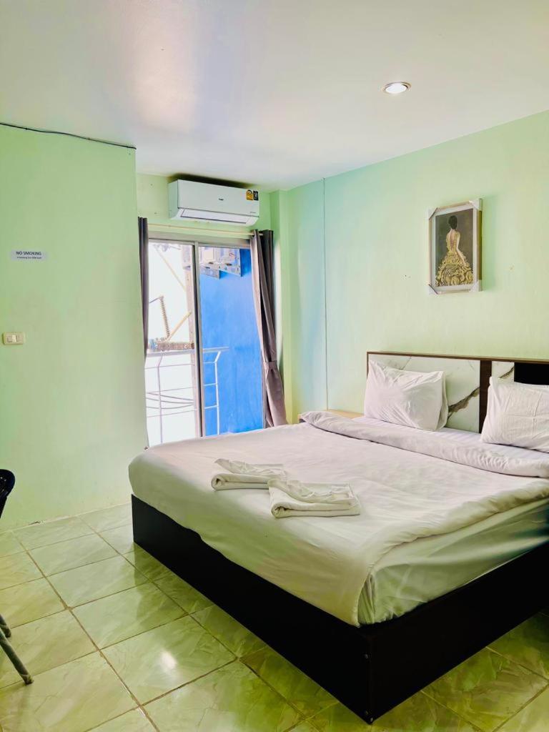Blue Pearl Shore * Patong