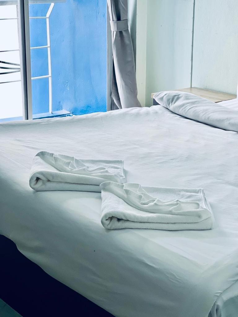 Apartment Blue Pearl Shore Patong