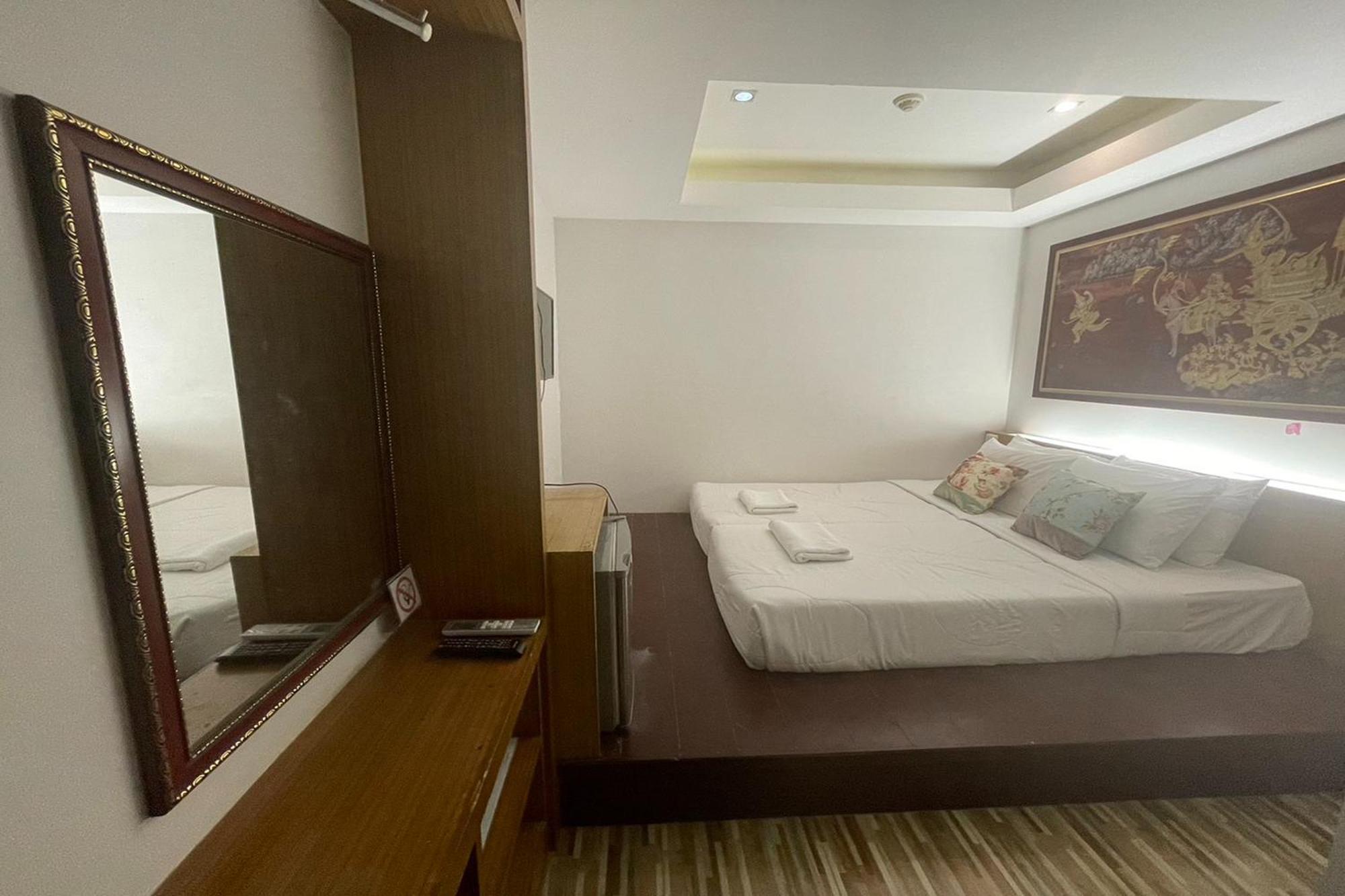 Landmark Hotel 2*
