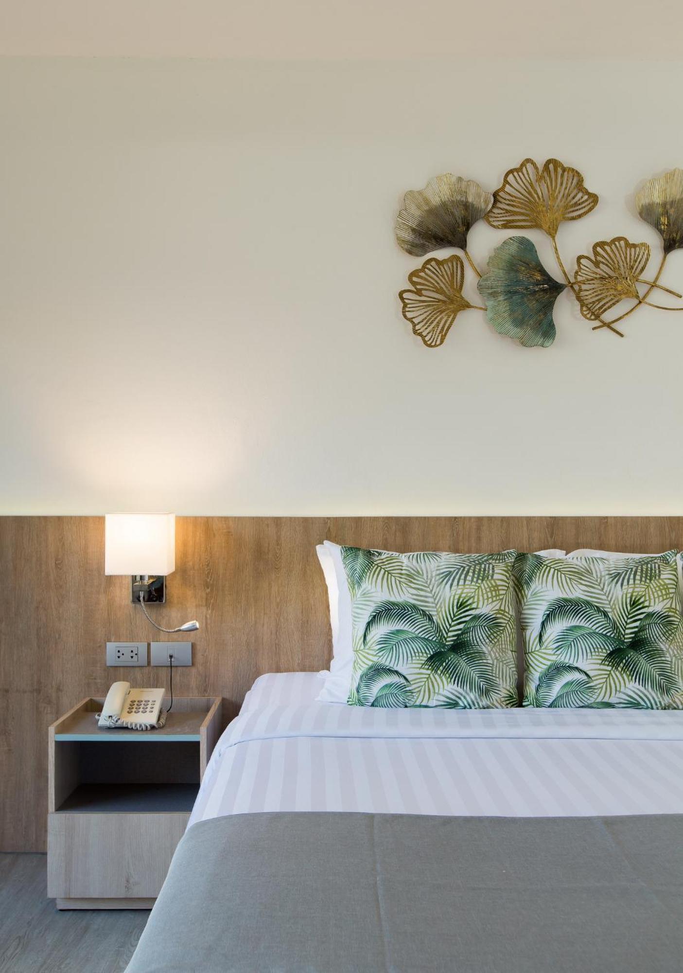 Resort Coconut Village Phuket - Sha Extra Plus
