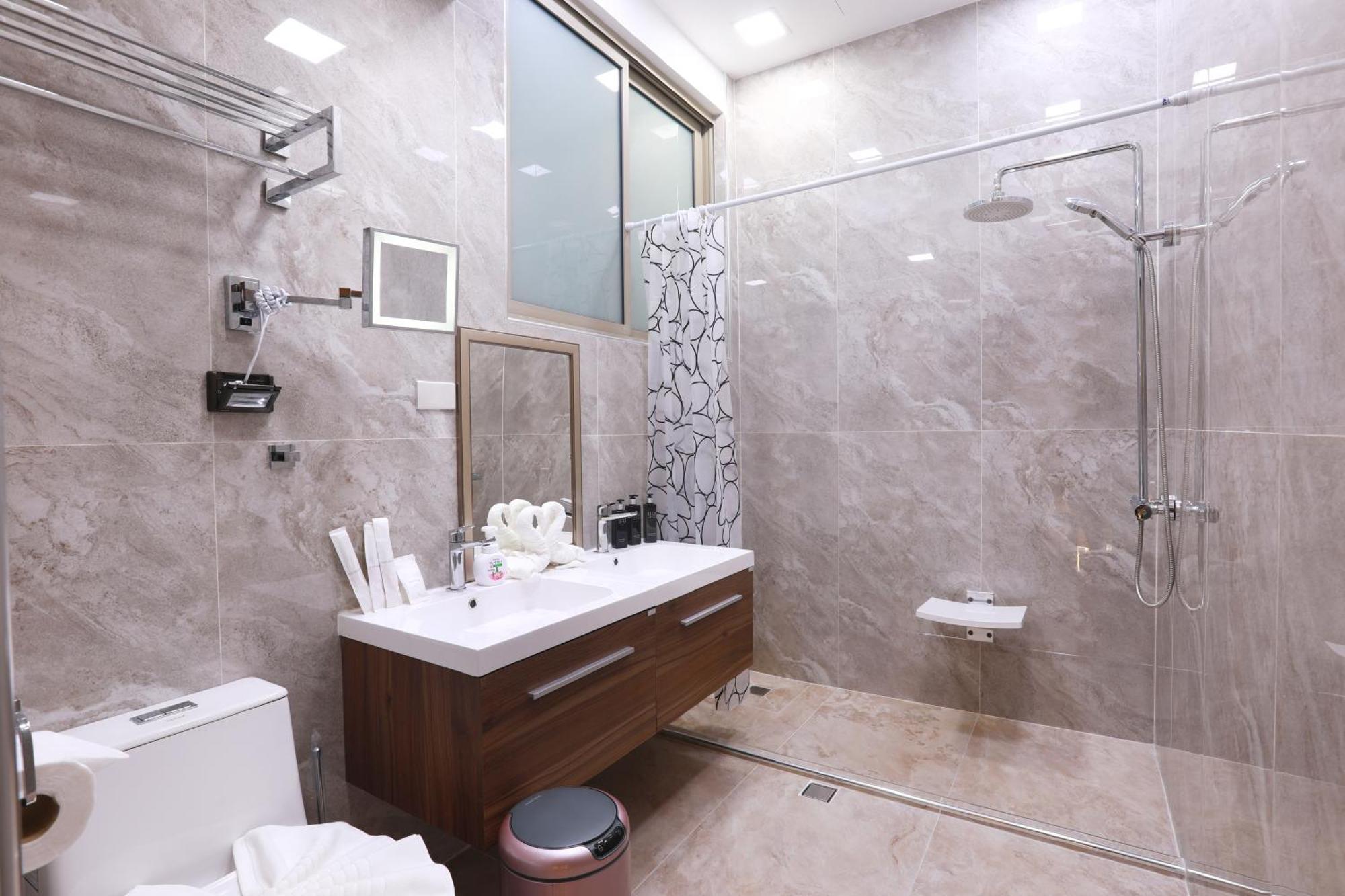 Apartment Tower 3 Privates Bedrooms