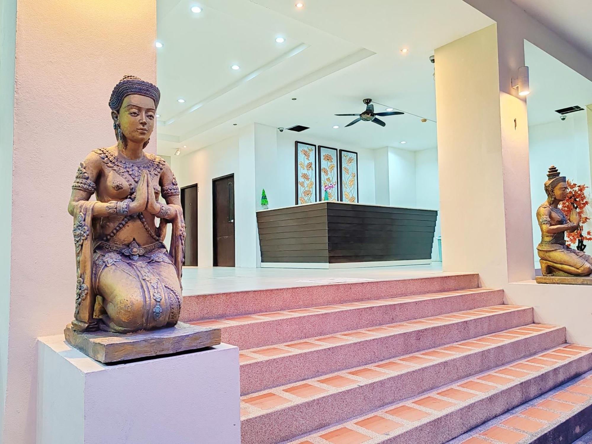 Harmony Hotel