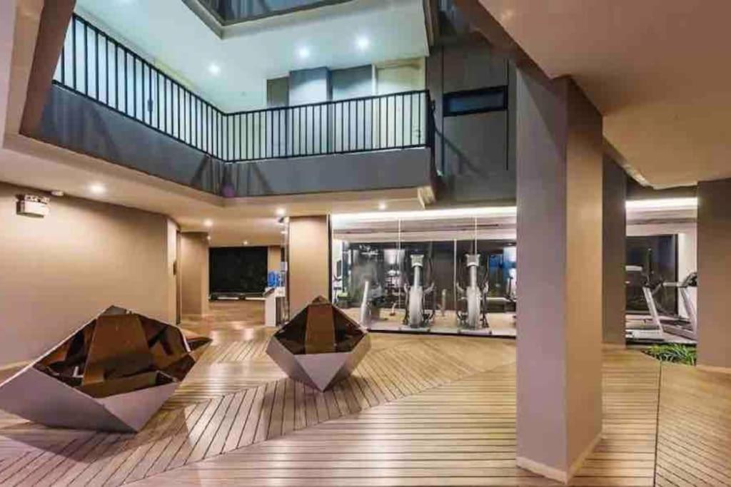 Luxury In Shopping Center Apartment
