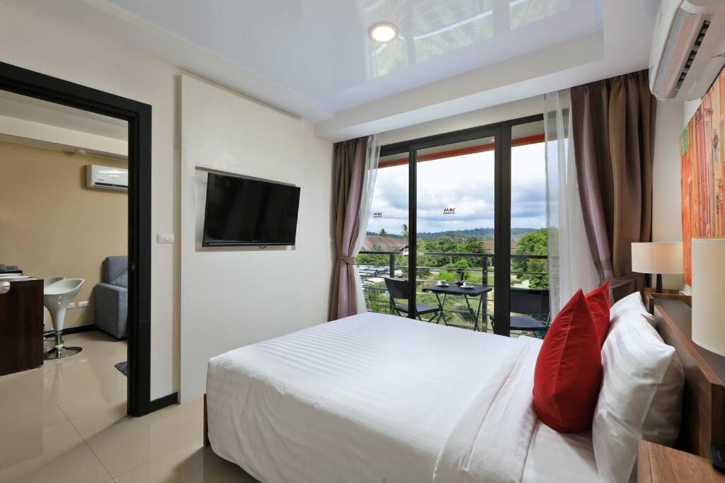 A1517 Mbc. Mai Khao Phuket
