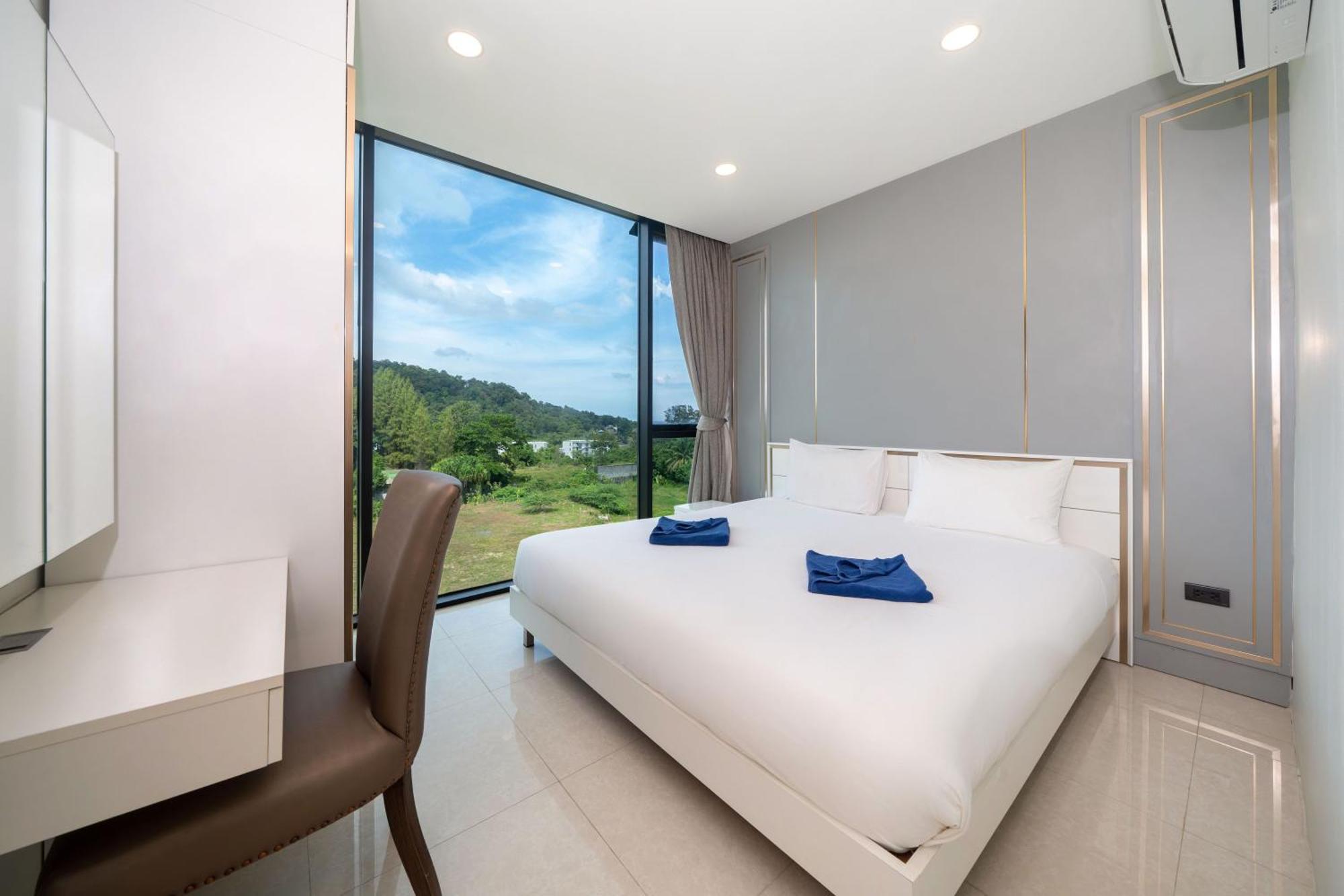 1br Condo, Hill View Viva C301, Freedom *
