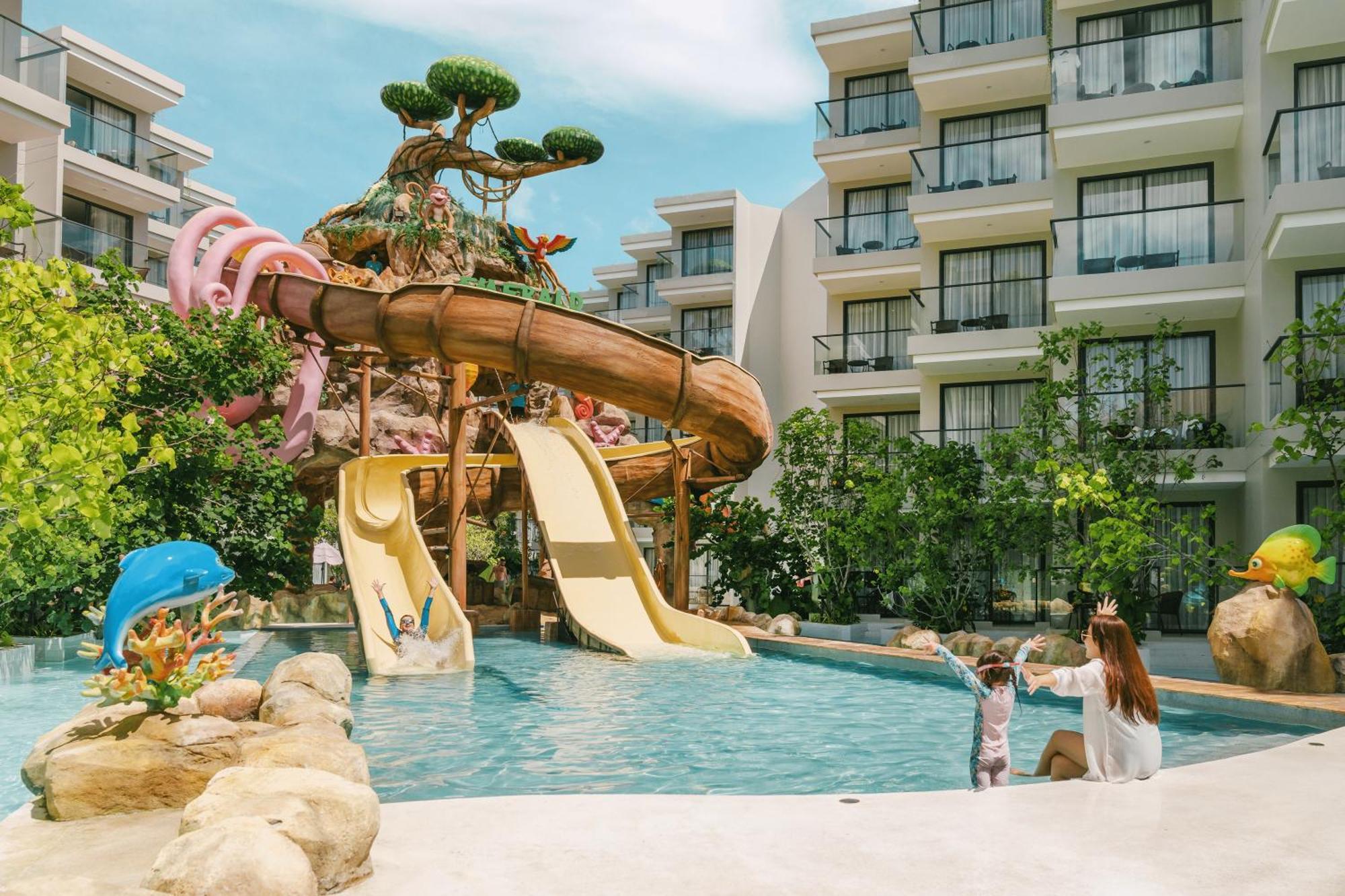 Phuket Emerald Hotel
