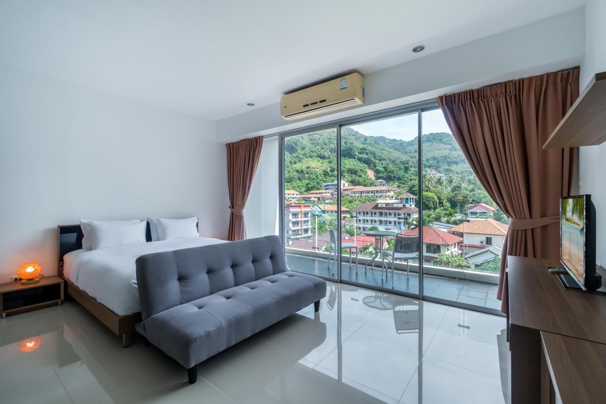 Chic By Redfox Hospitality Apartment