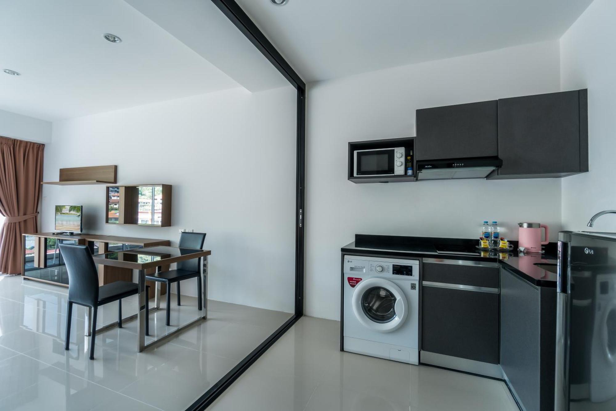 Chic By Redfox Hospitality *