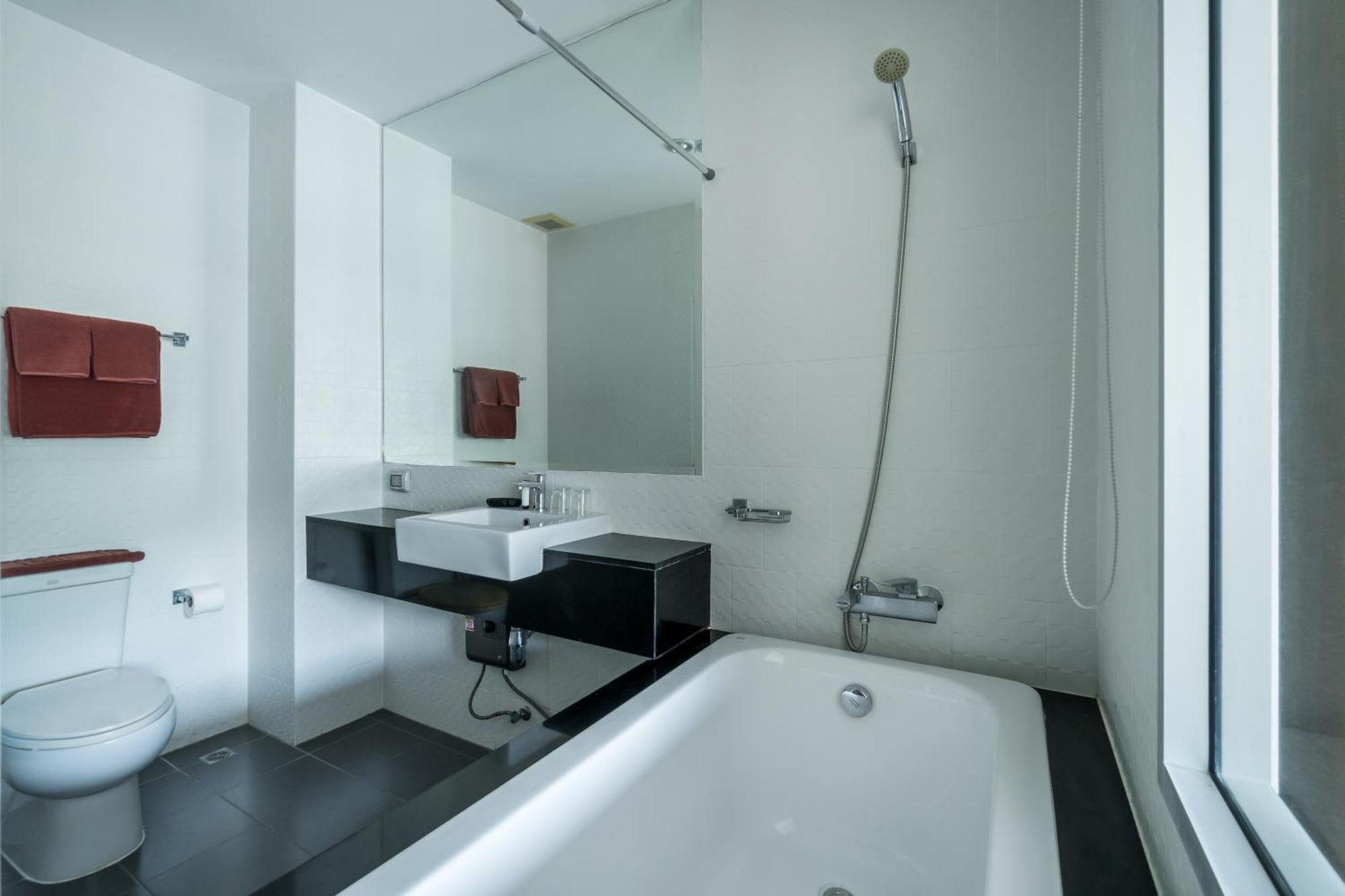 Chic By Redfox Hospitality Apartment