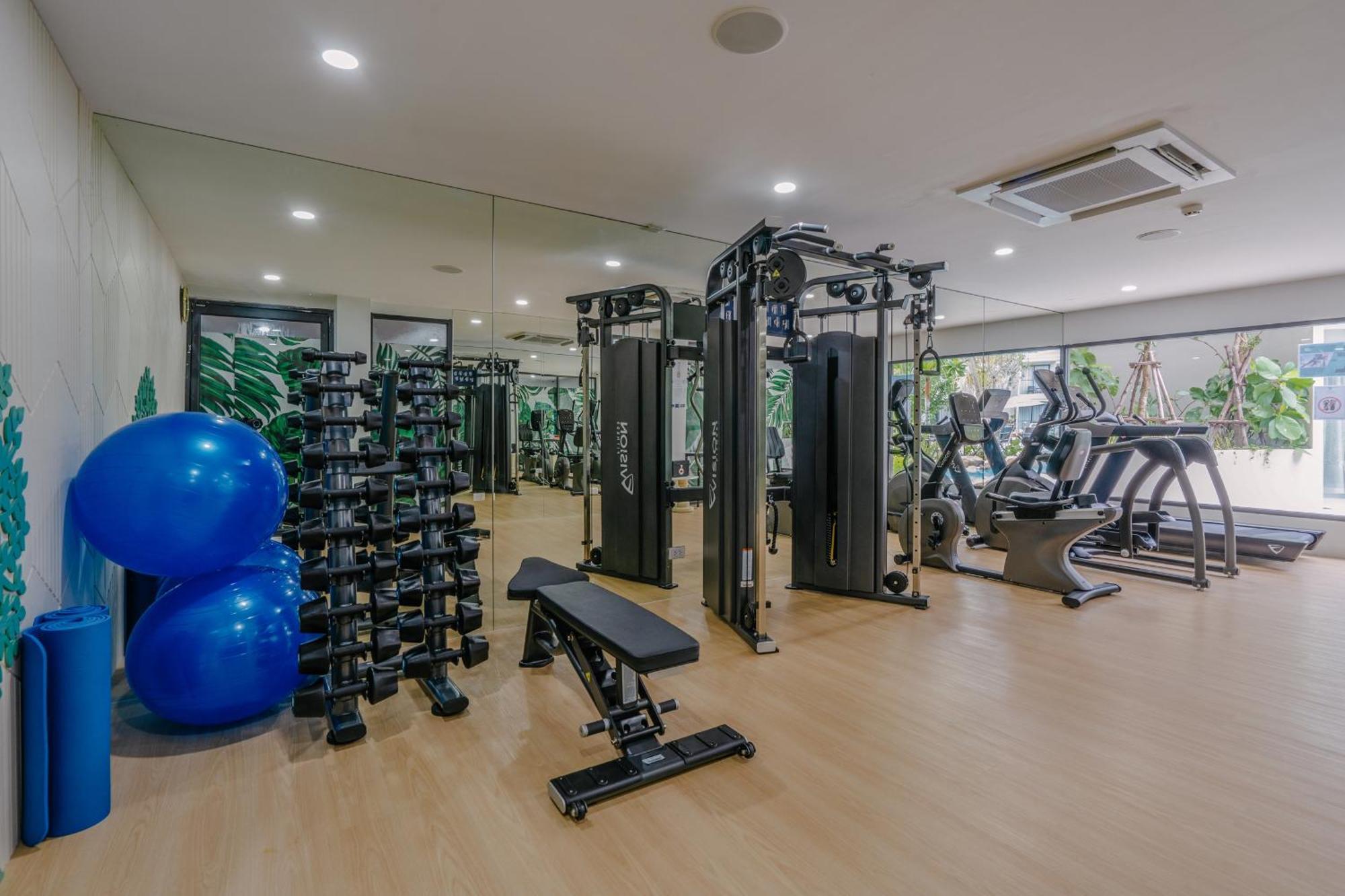 Phuket Emerald Hotel 5*