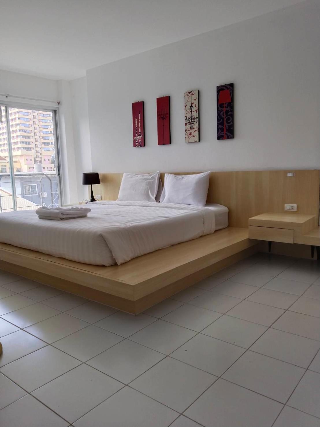 Hotel Urban