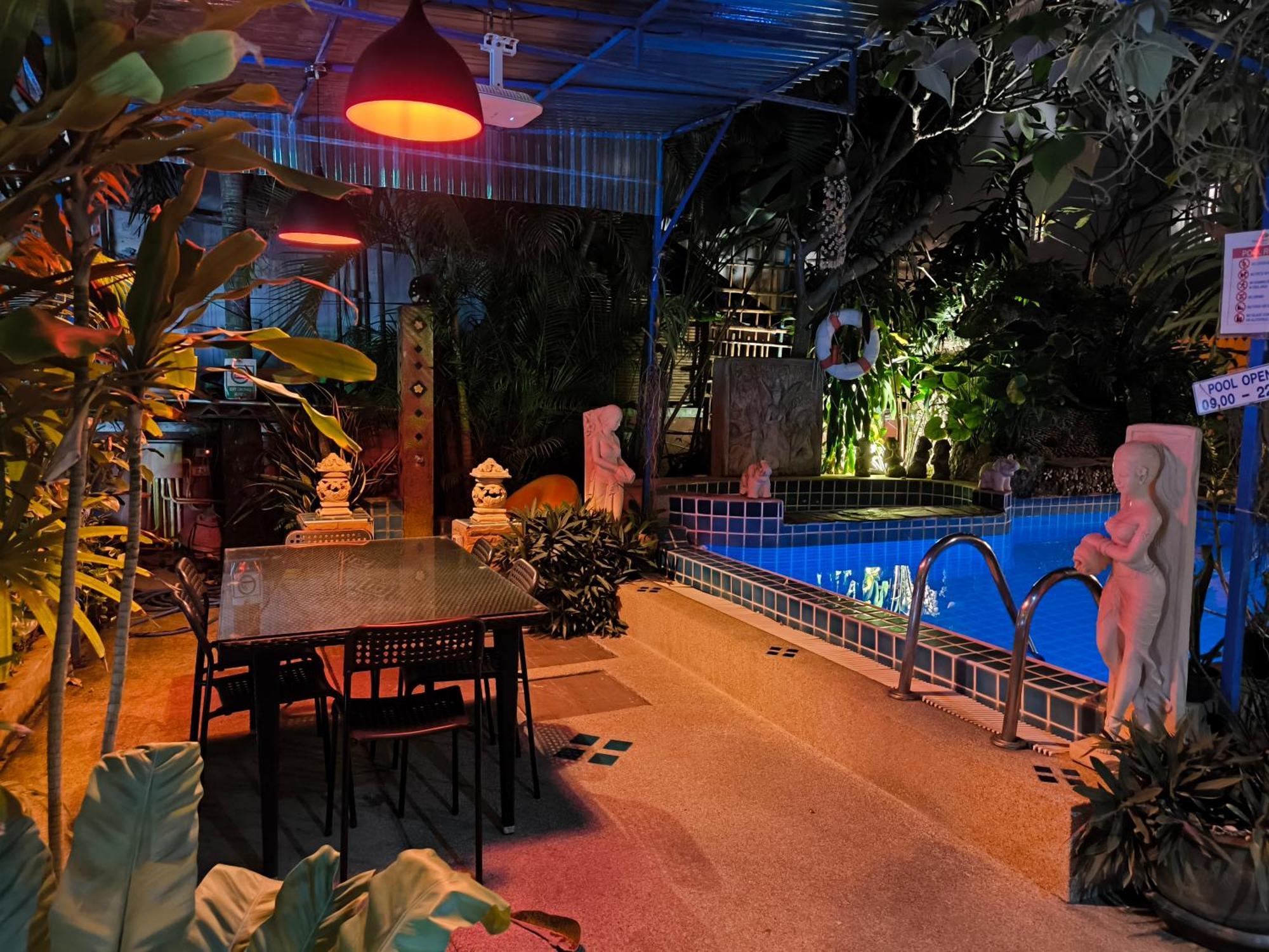 Seven Seas Hotel 3*