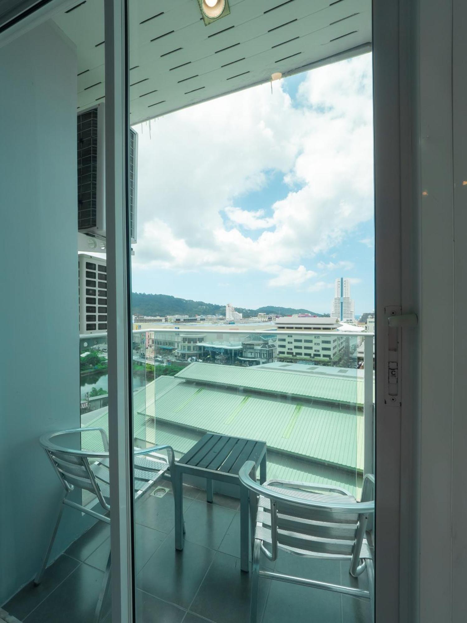 Hotel Neon 4*