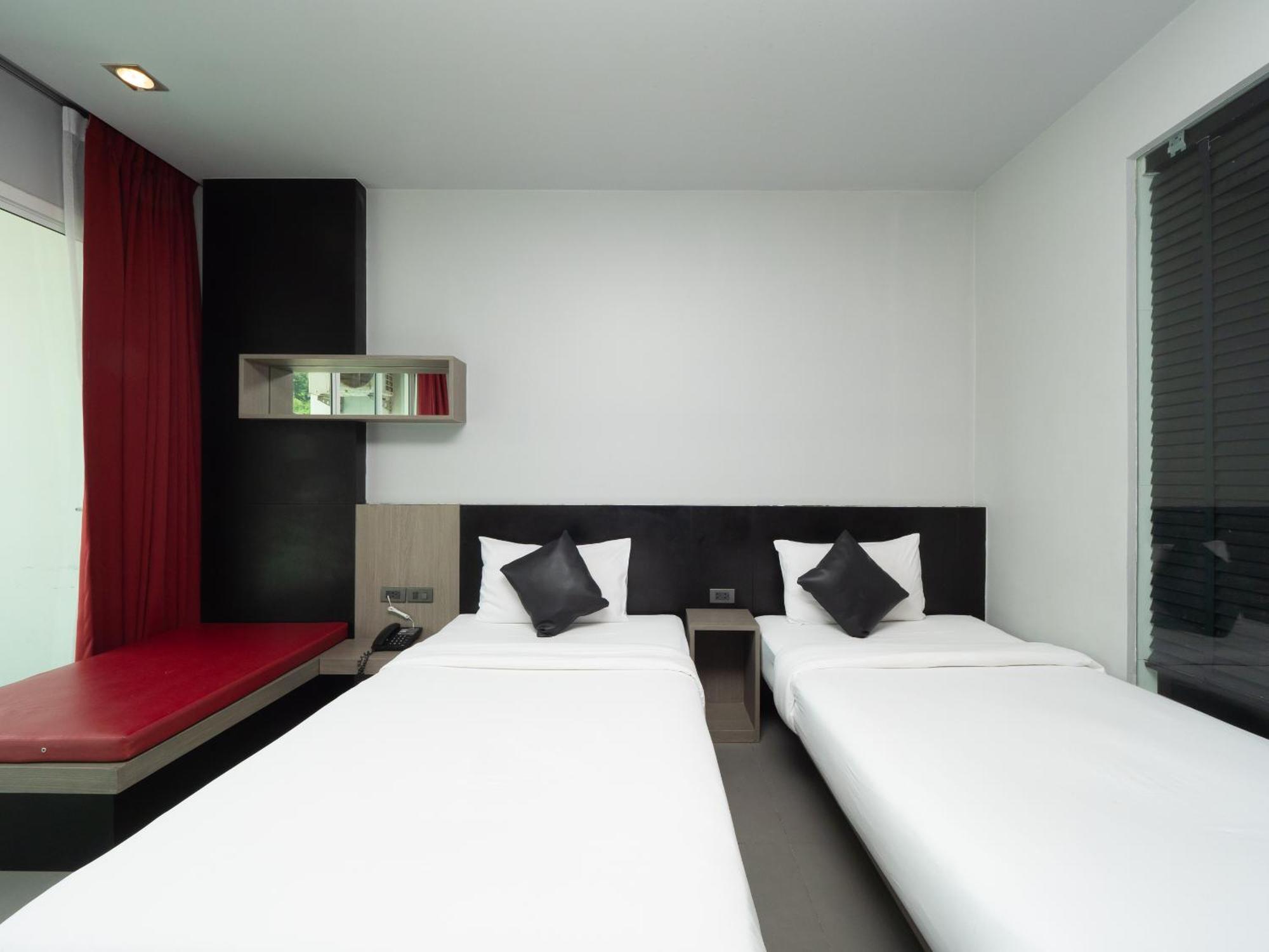 Neon 4* Patong