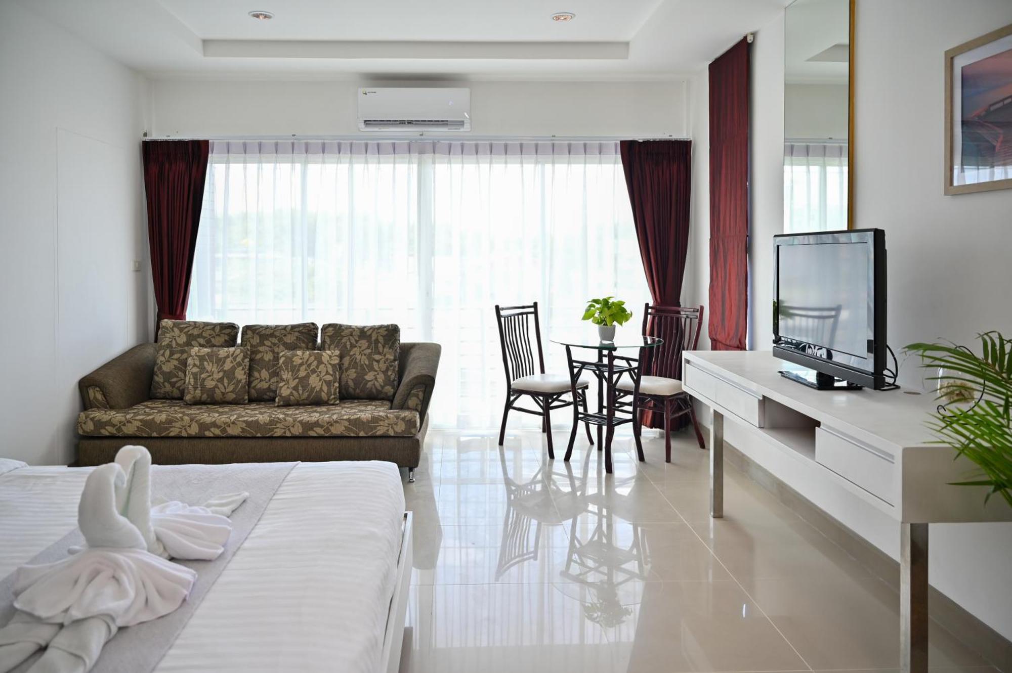 Sivana Place Phuket Hotel 3*