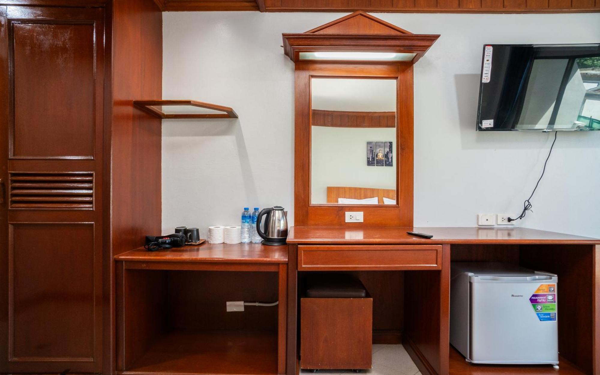 Gp House Phuket Hotel