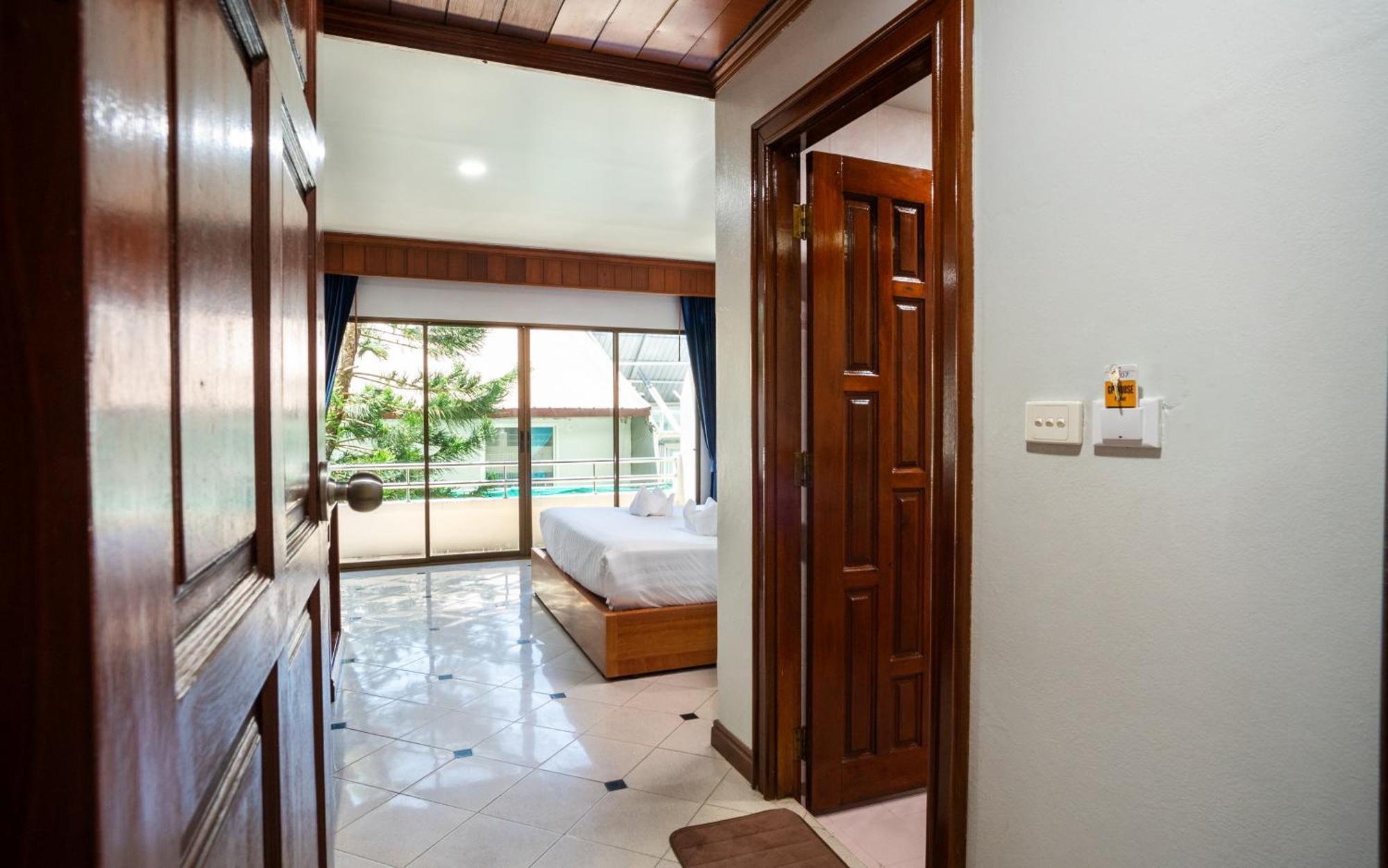 Gp House Phuket 3*