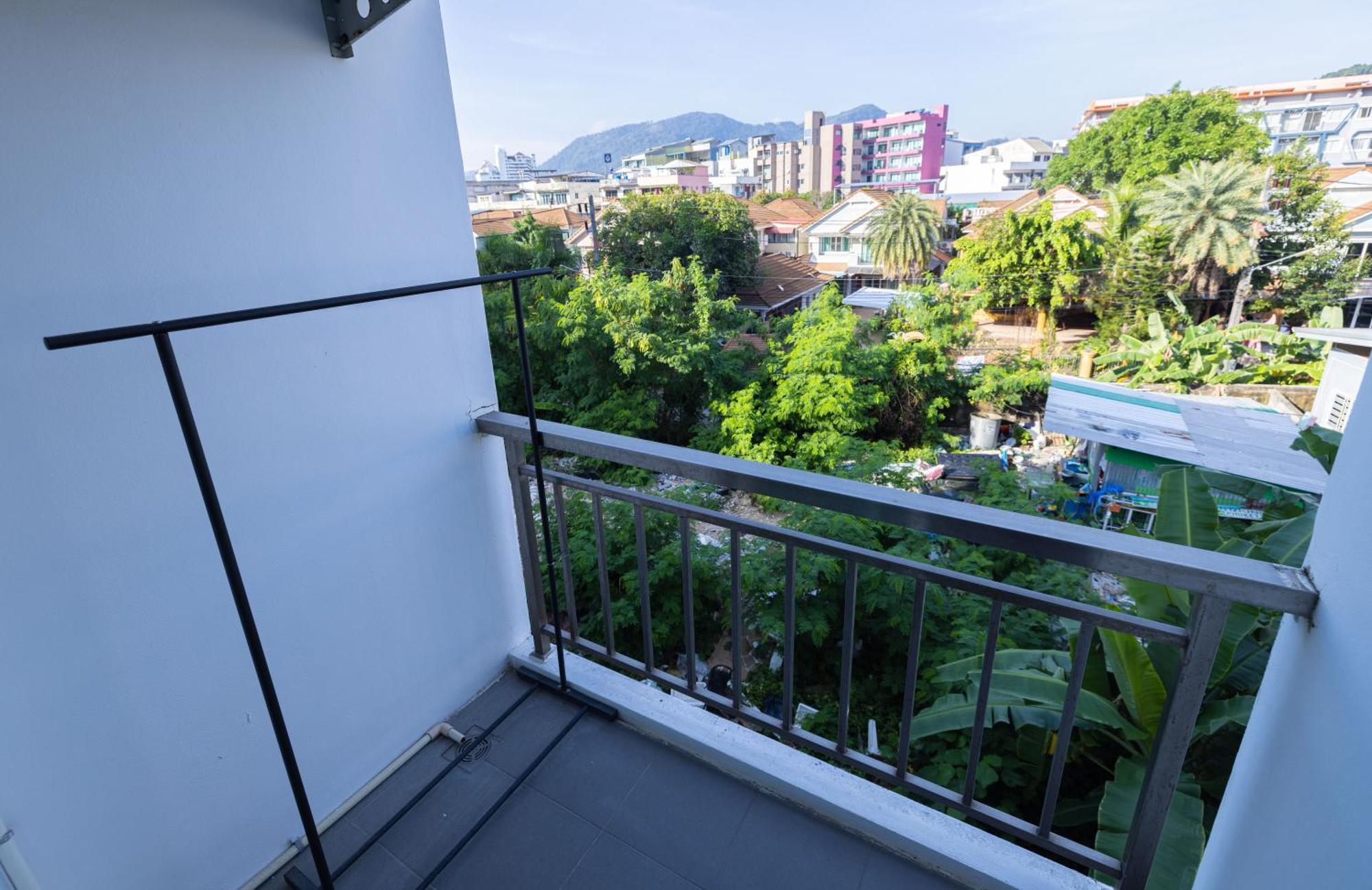 Hotel Happy 99 Patong
