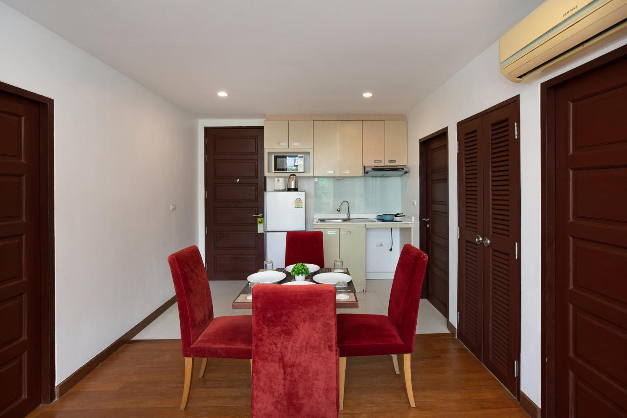 Icheck Residences 4*