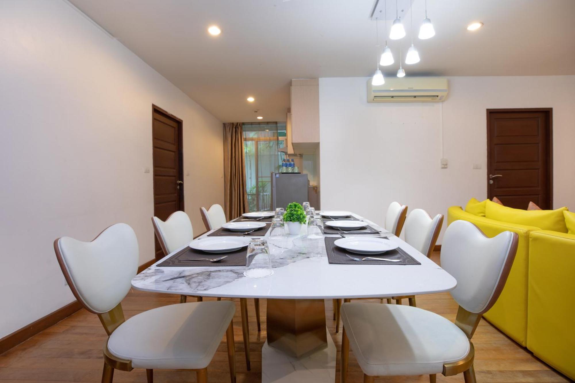 Icheck Residences Aparthotel