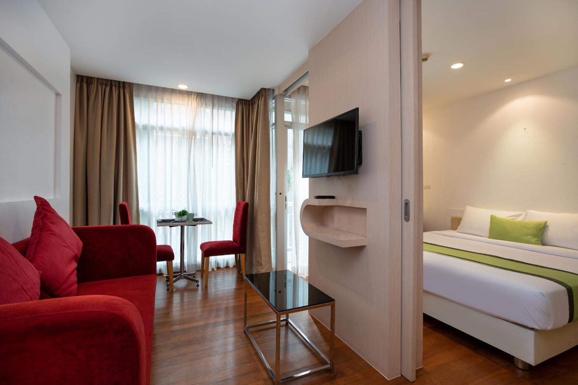 Icheck Residences 4*