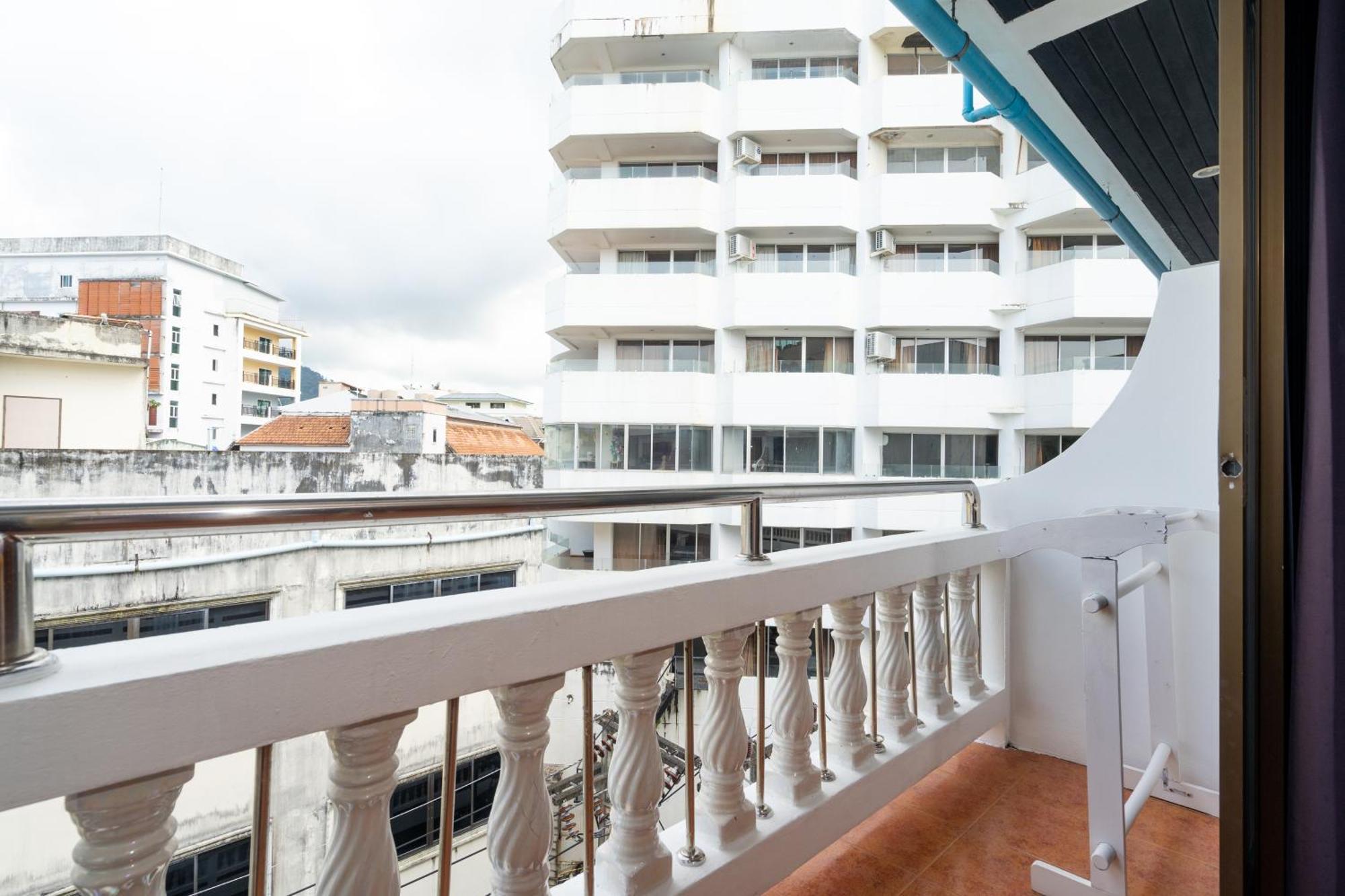 & 3* Patong