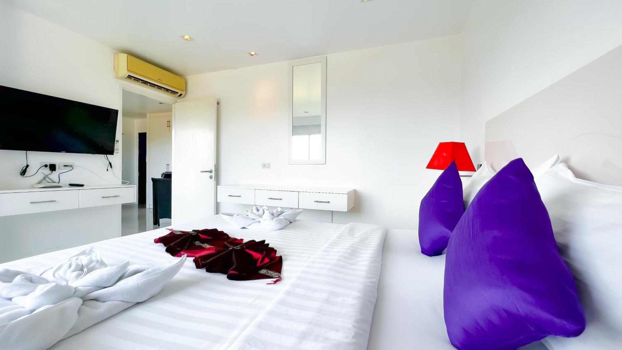 Grand Sunset Phuket 4*