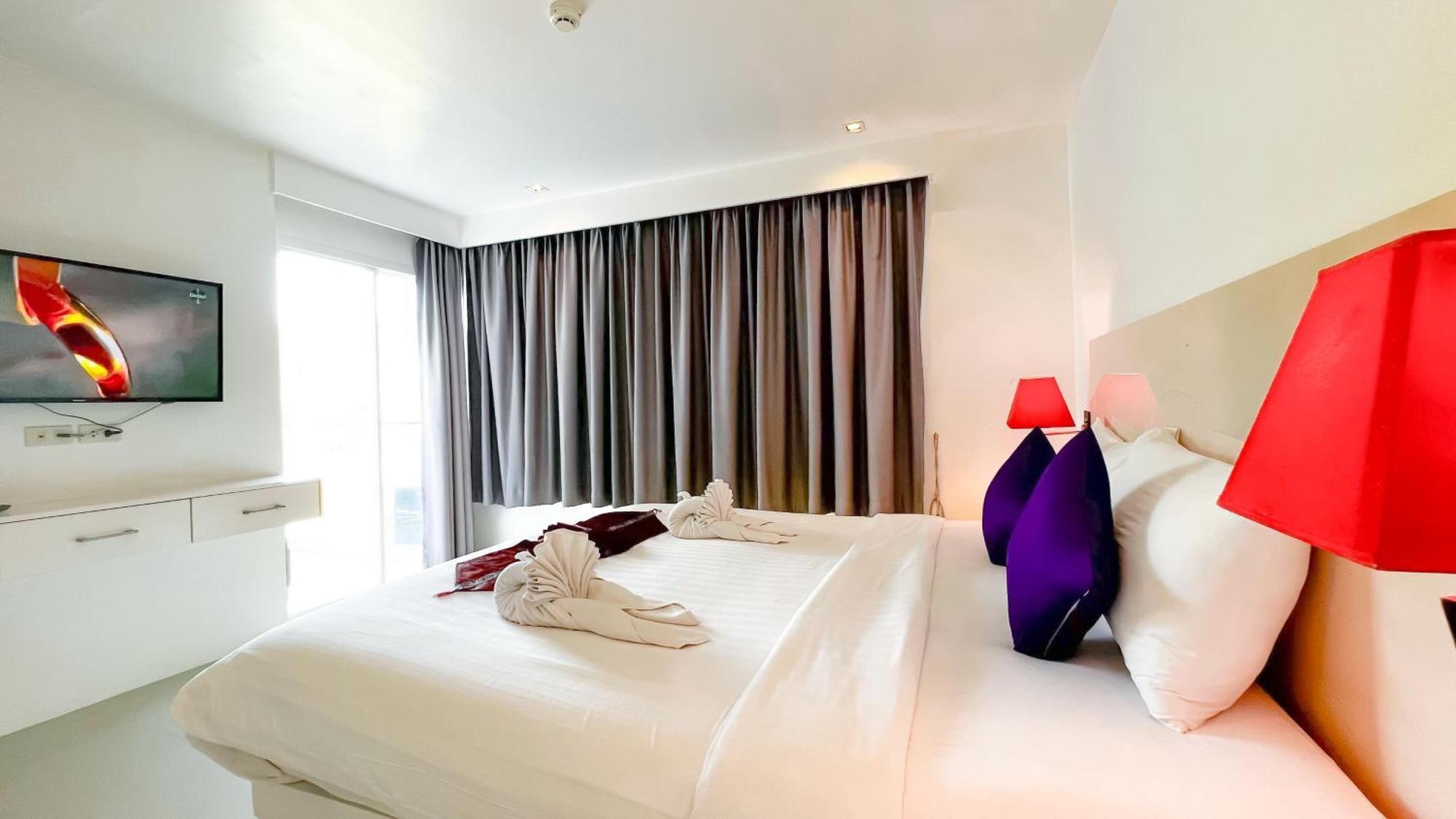 Grand Sunset Phuket Hotel 4*
