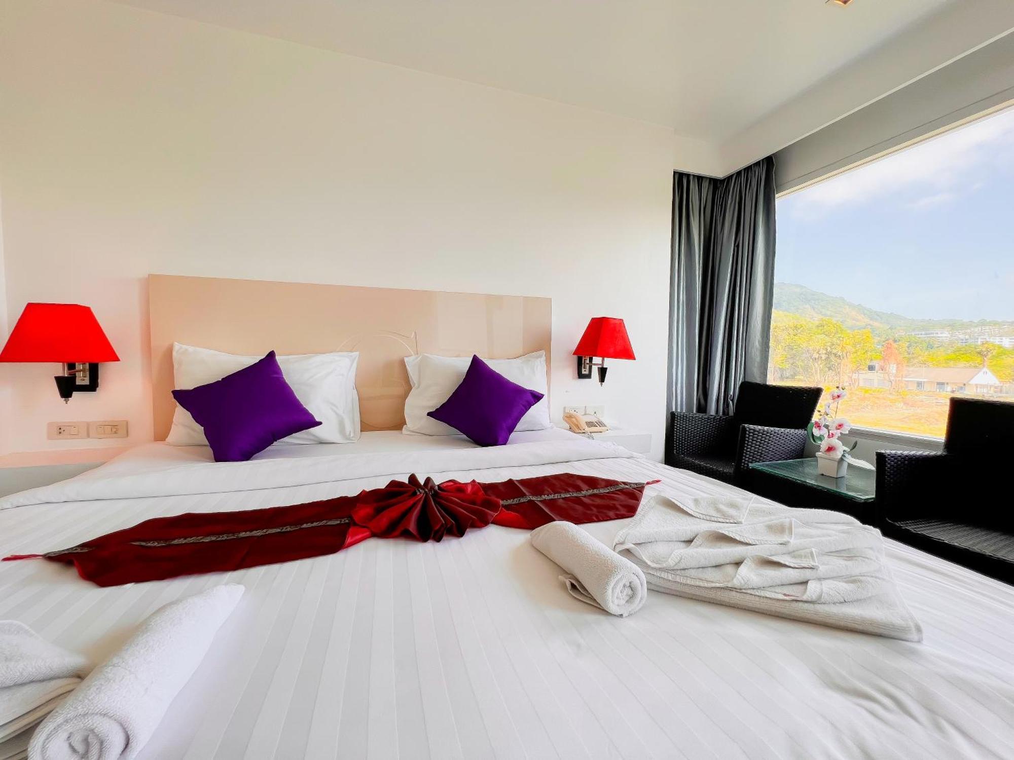 Grand Sunset Phuket 4* Karon