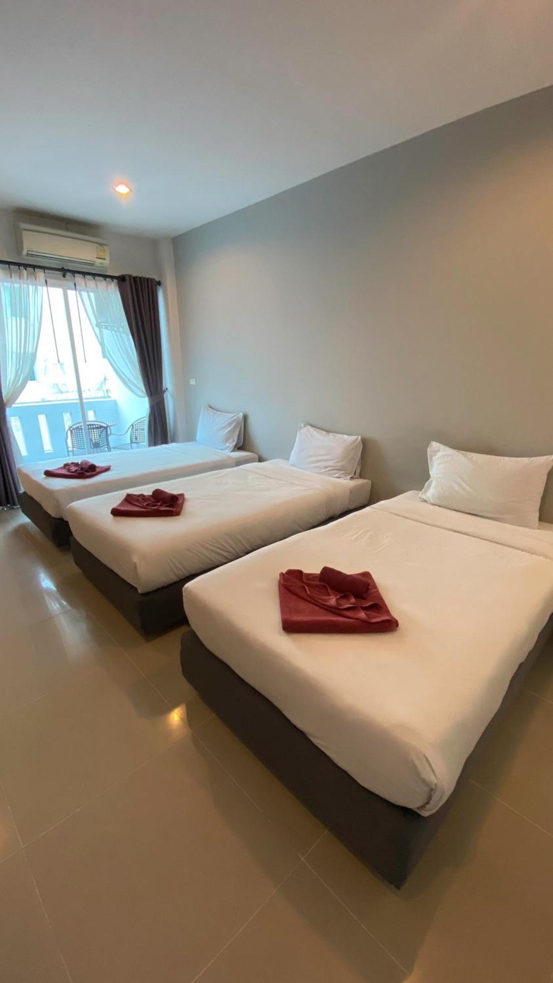 Sea Side 2* Karon