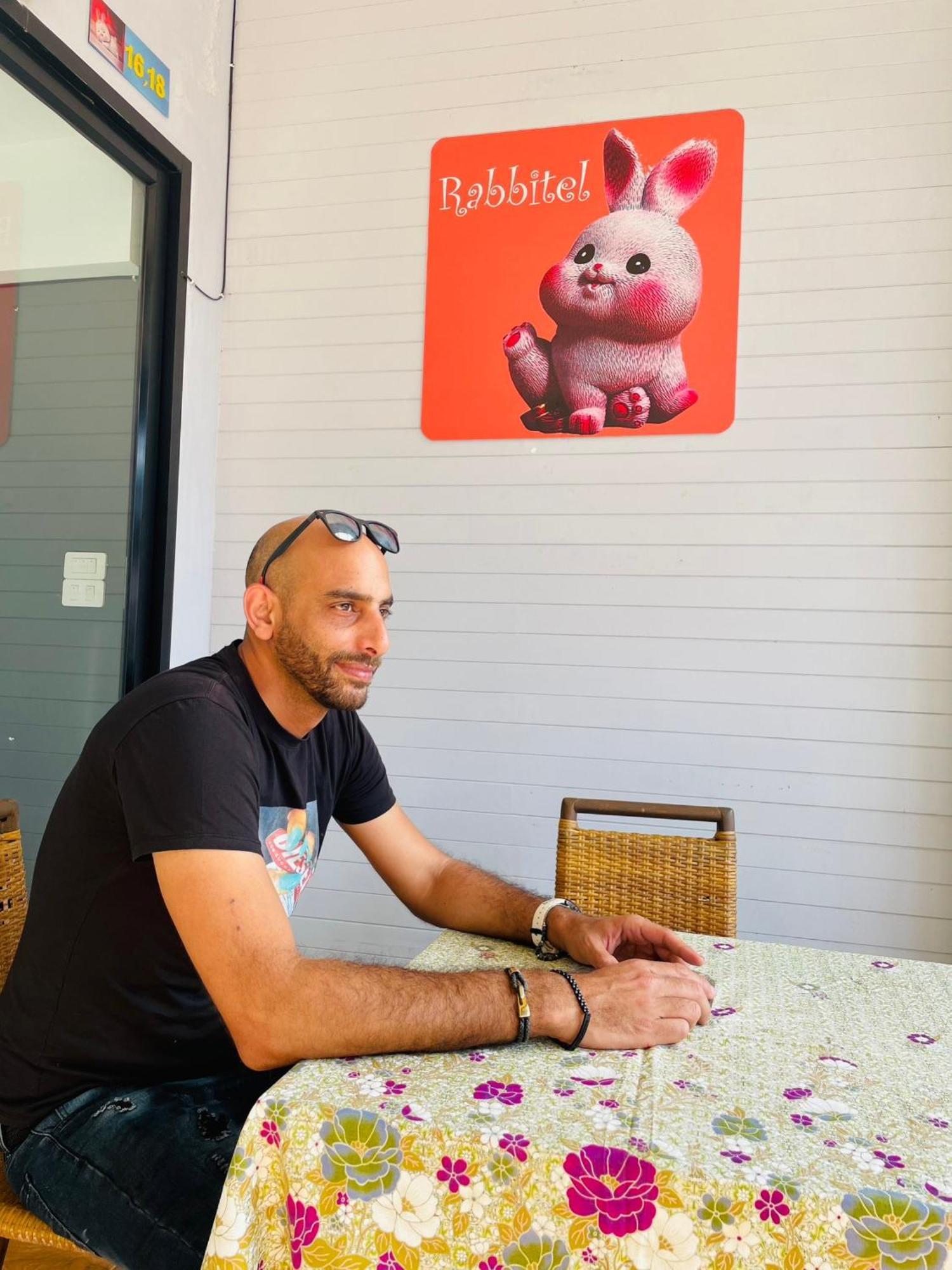 Rabbitel Hostel *