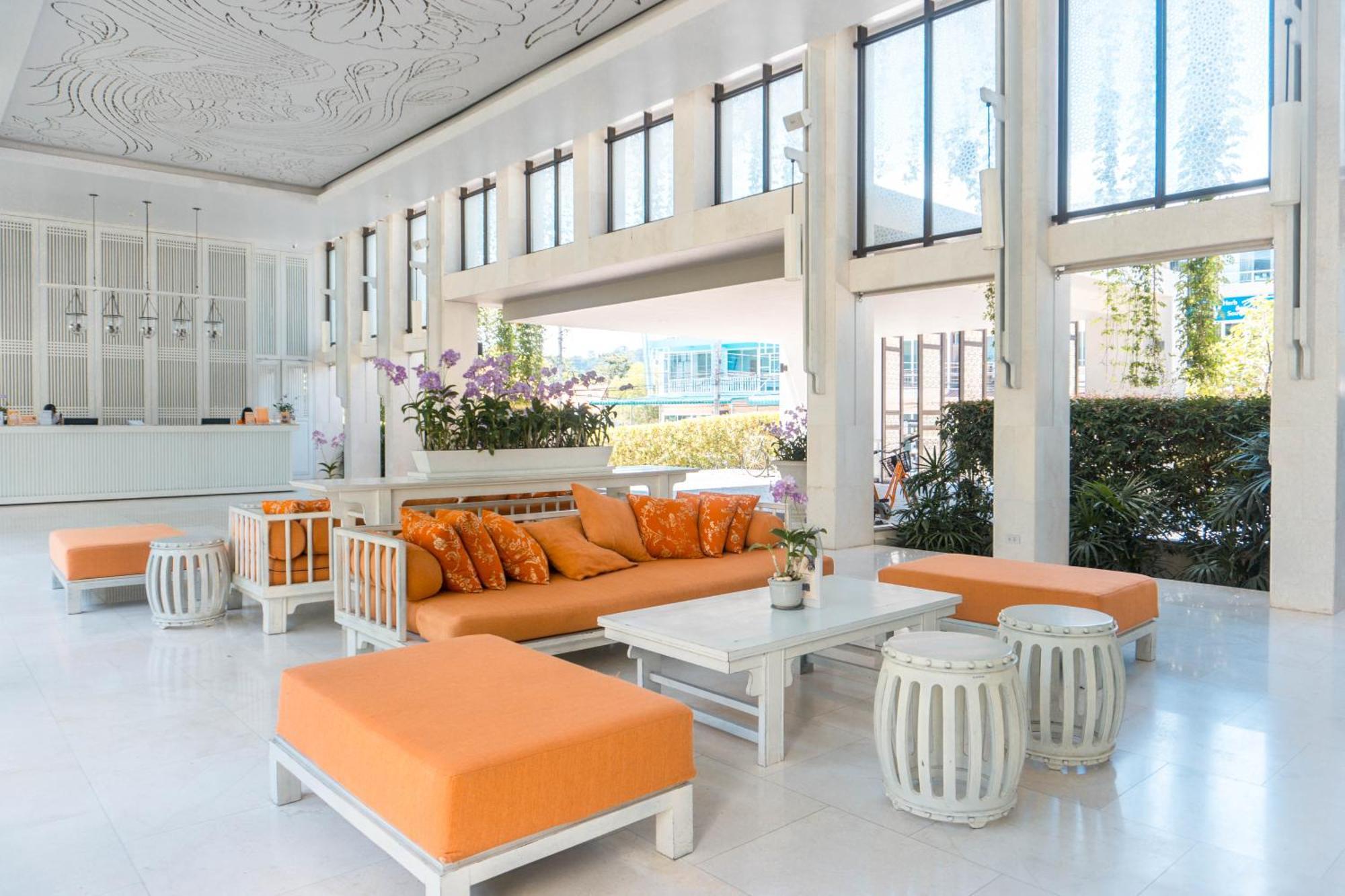 Proud Phuket, Naiyang 4*