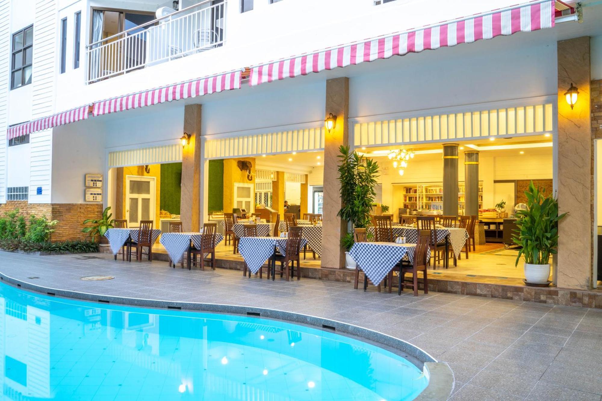 Hotel La Vintage Patong