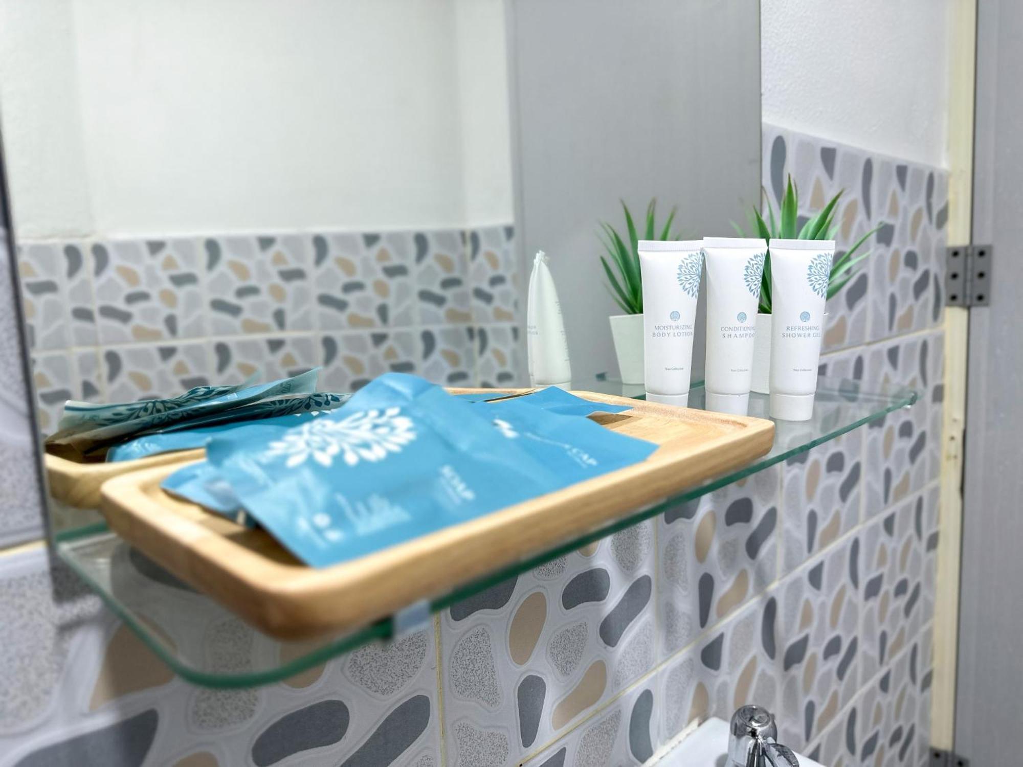 Montana & Phuket Hotel 3*