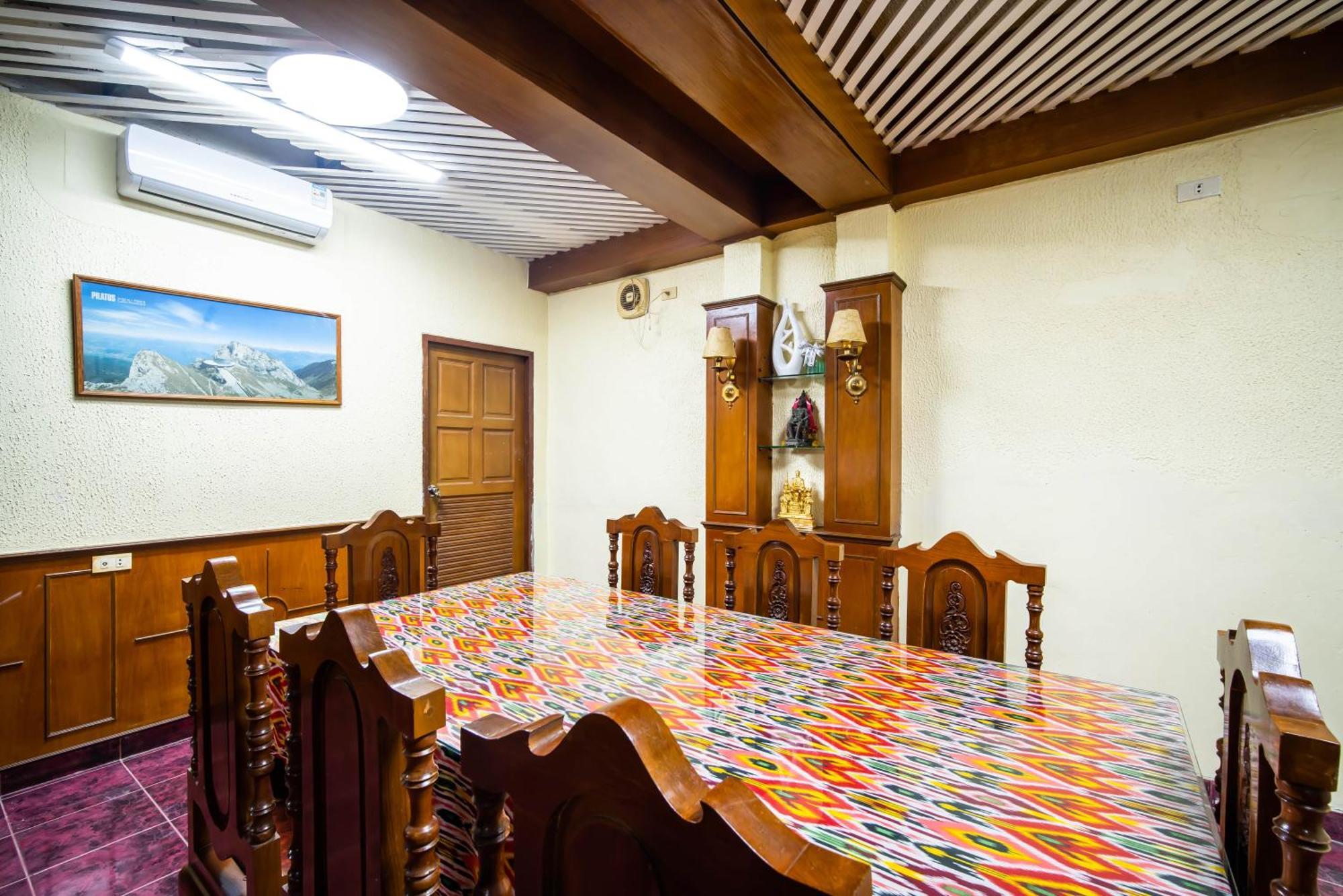 Aparthotel Zj House