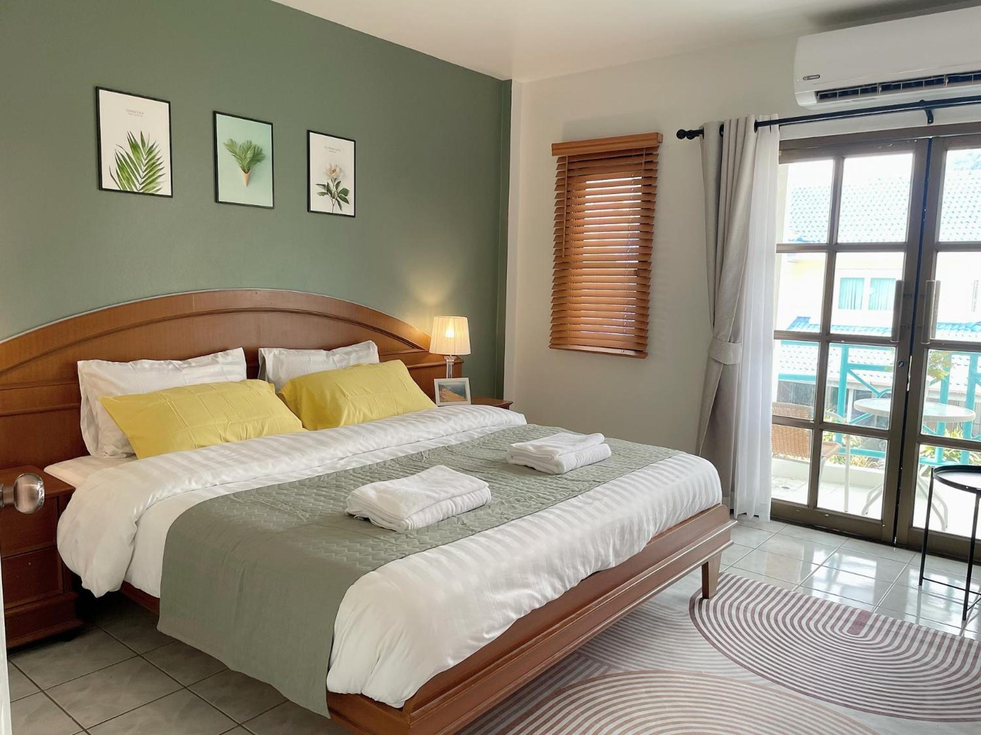 5 Mins Walk Bangla,beach,3br Vakantiehuis
