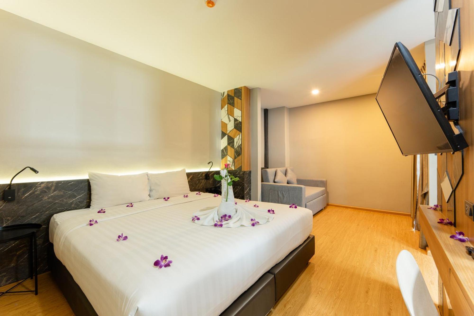Sky Wave Hotel