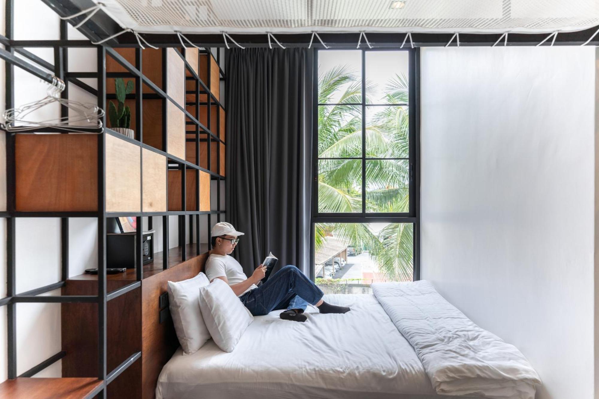 Book A Bed Poshtel - Sha Hostel