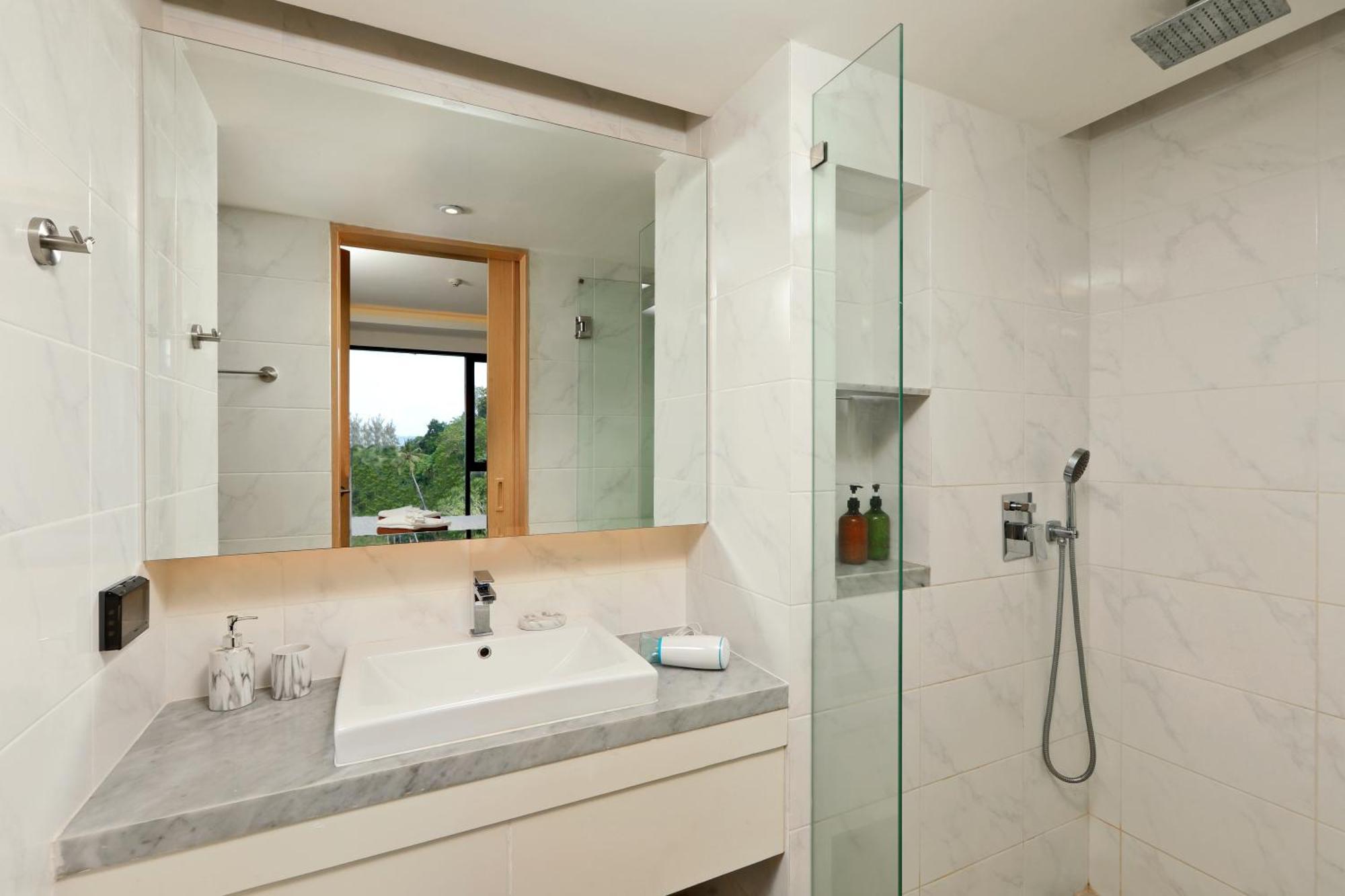 2bdr Seaview Surin By Capital Pro
