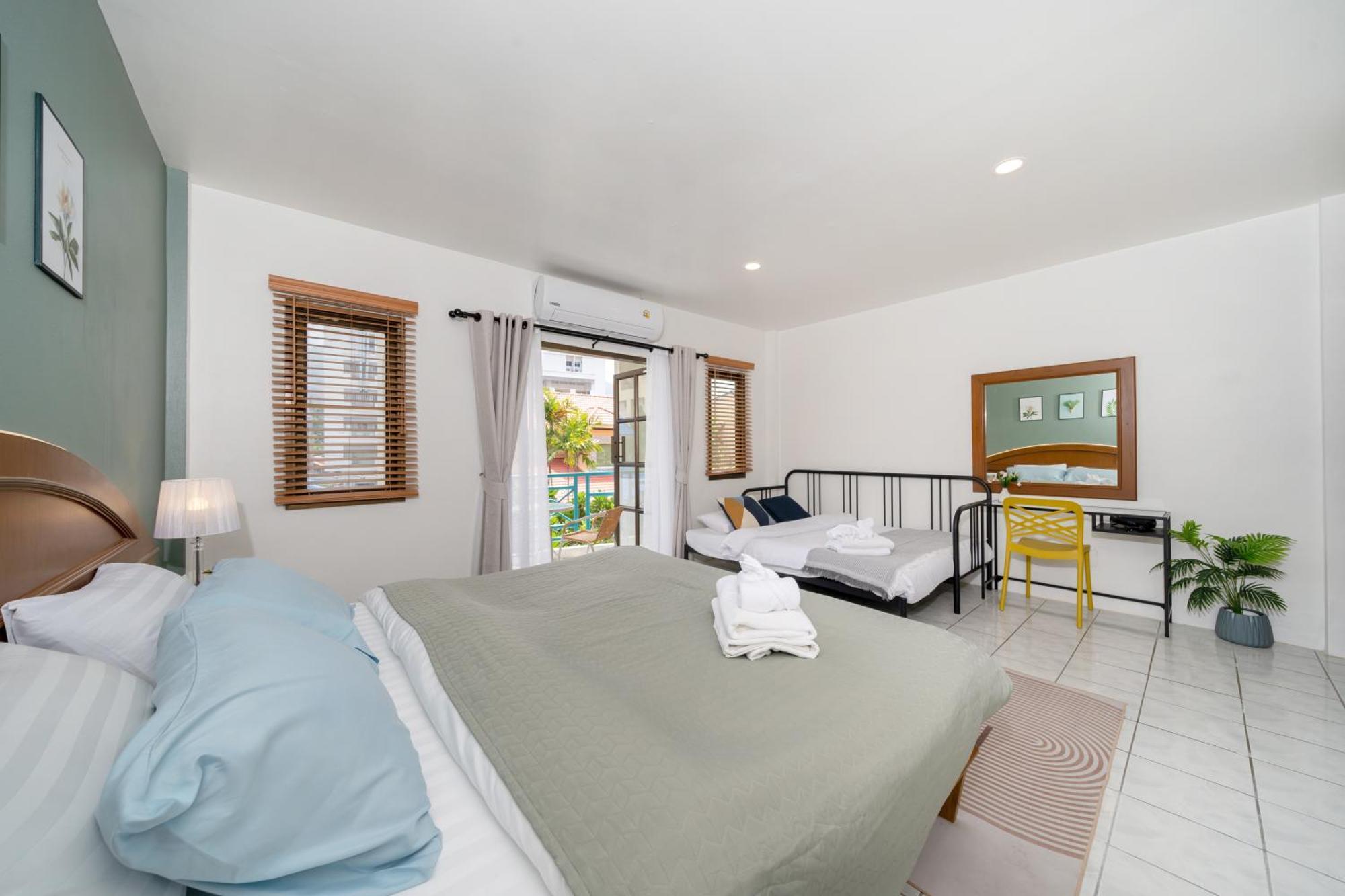 5 Mins Walk Bangla,beach,3br Vakantiehuis