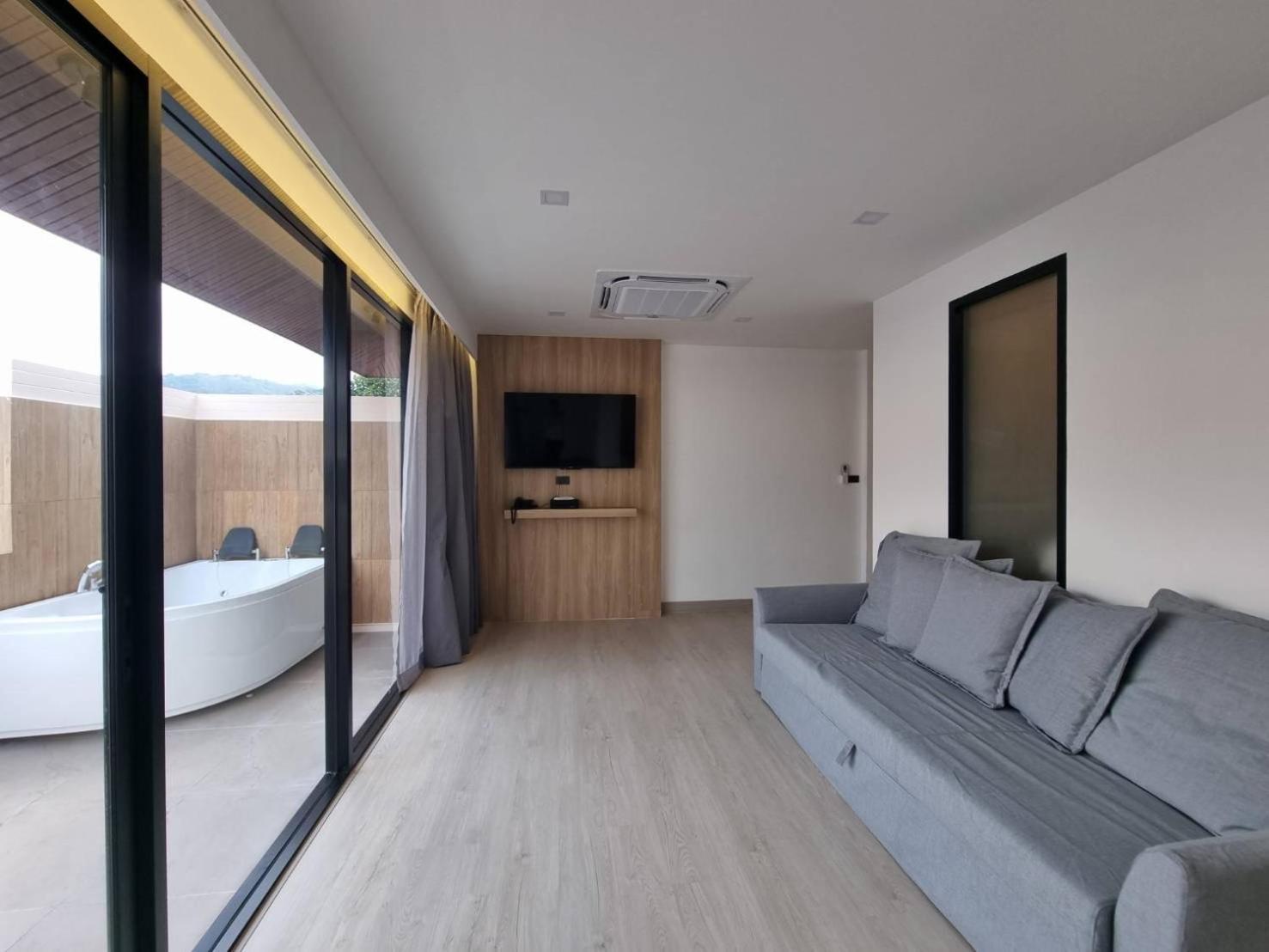 Coconut Village Phuket - Sha Extra Plus 4* Patong