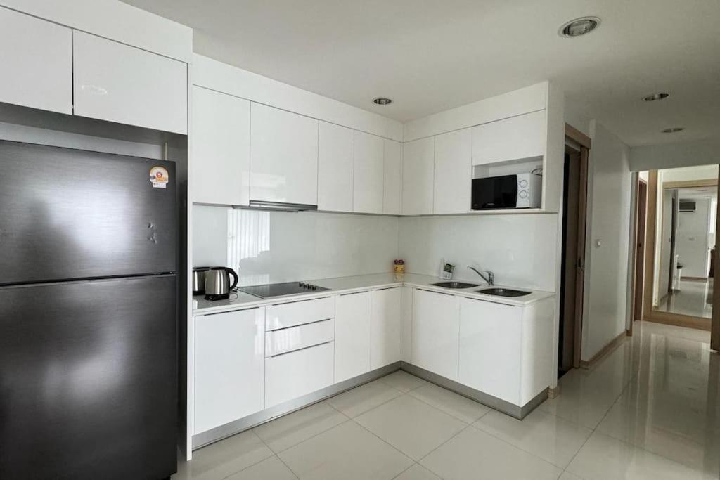 Baycliff 3-bedroom 160 M2 With Sea View Terrace *