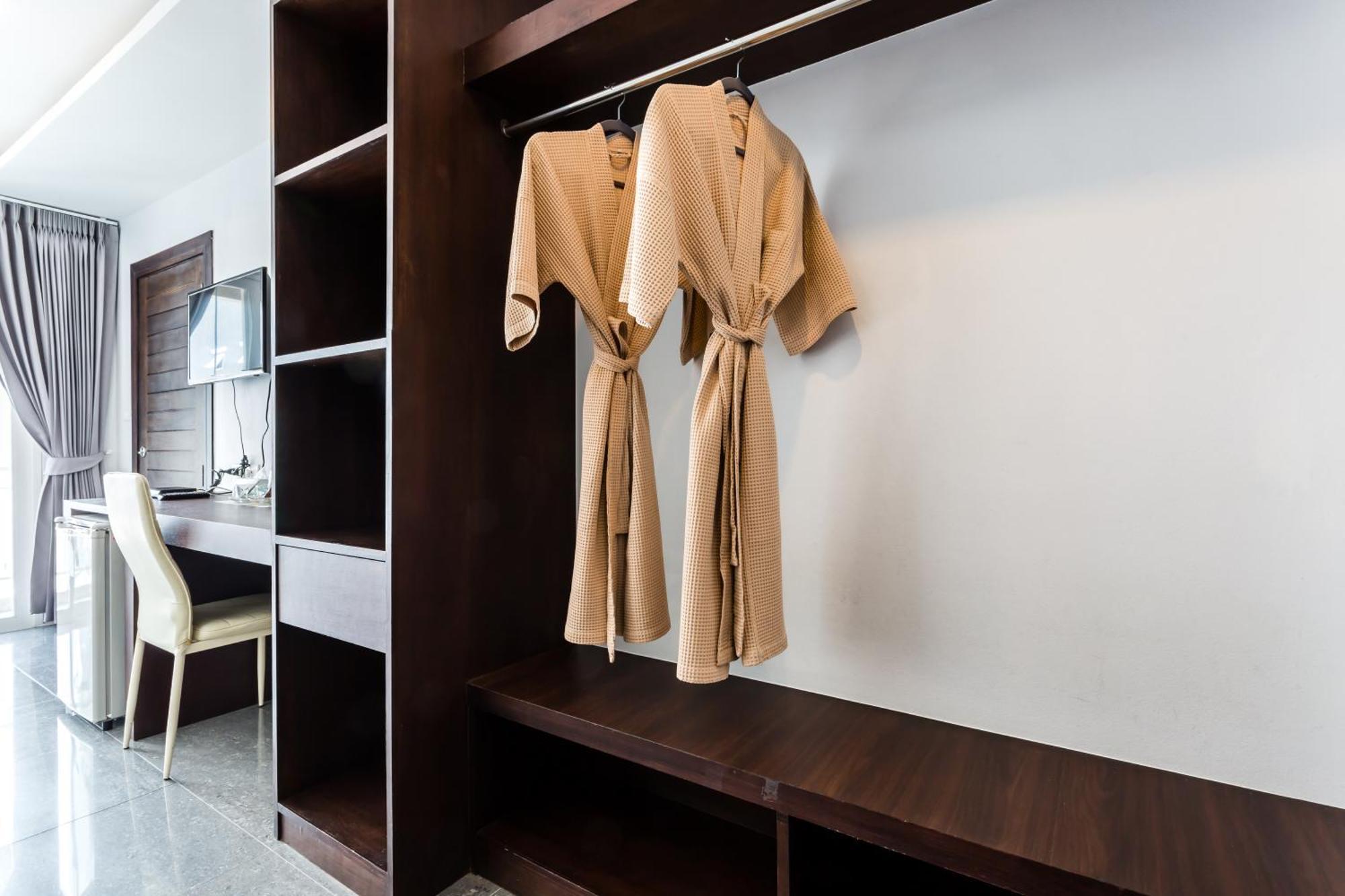 Hotel 77 Bangla - Sha Certified