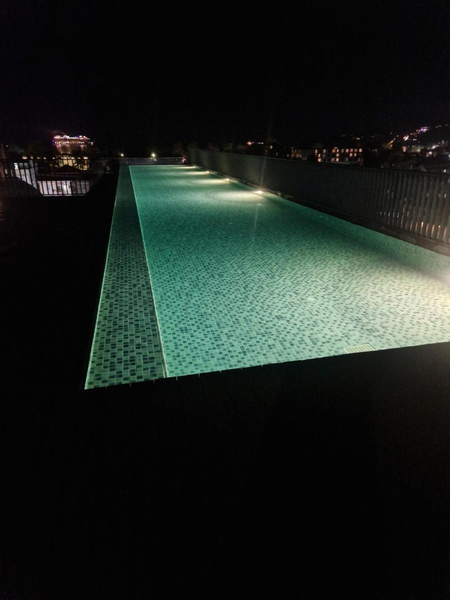 The Deck 5fl Pool View Apartment Patong