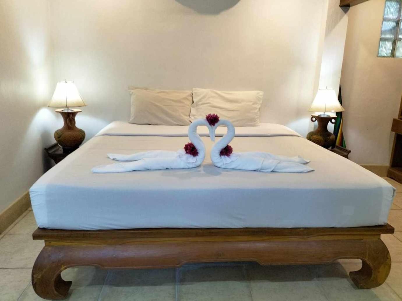 Hotel Naithon Beach 3*