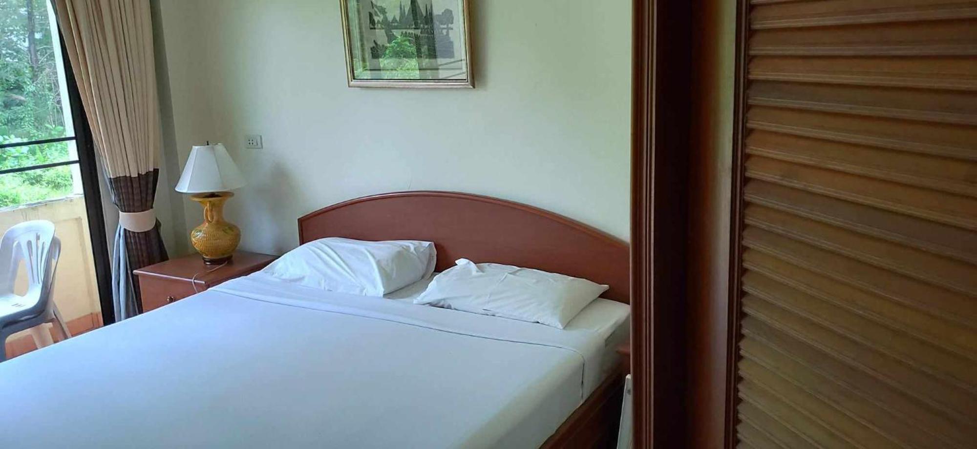 Naithon Beach Hotel 3*